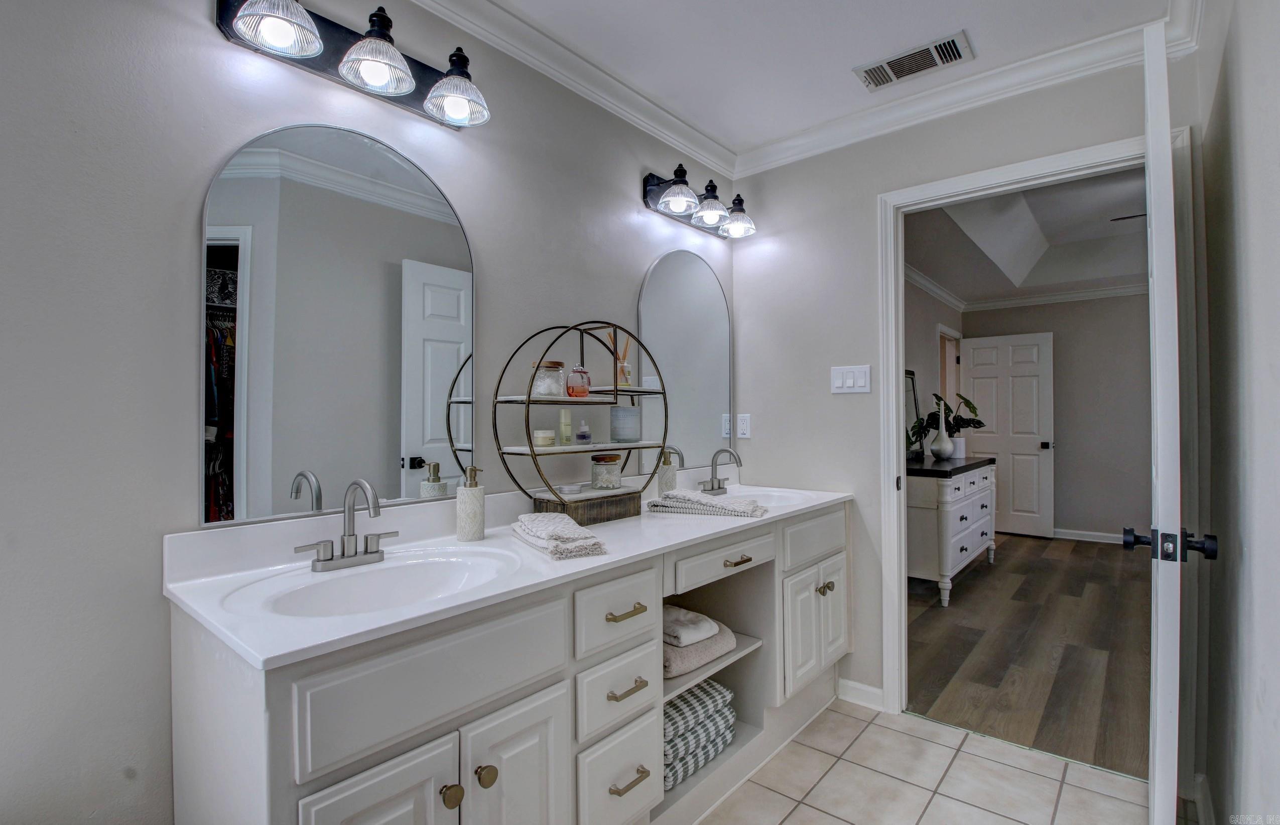 223 Chantilly Circle  Maumelle, AR