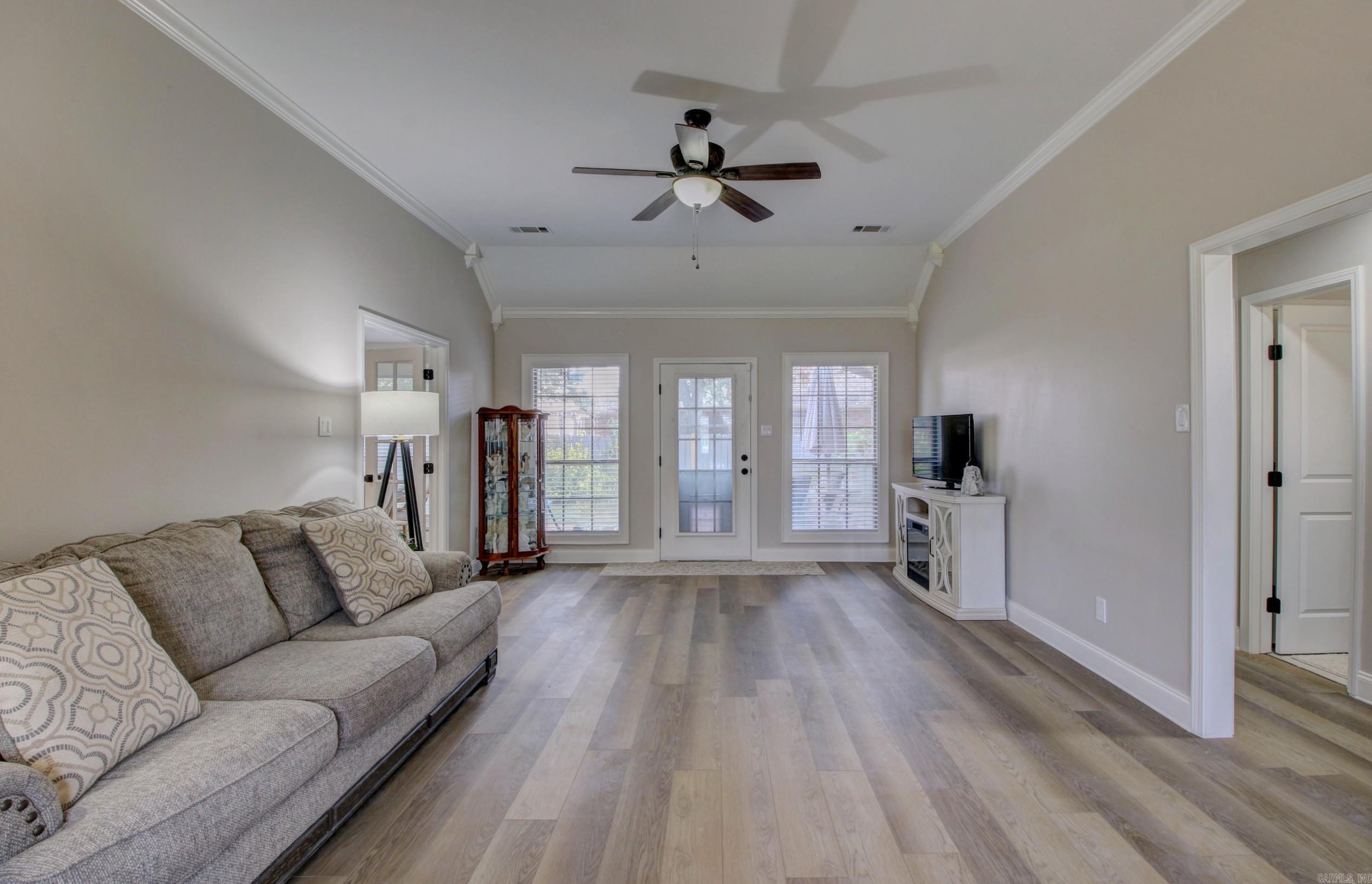 223 Chantilly Circle  Maumelle, AR