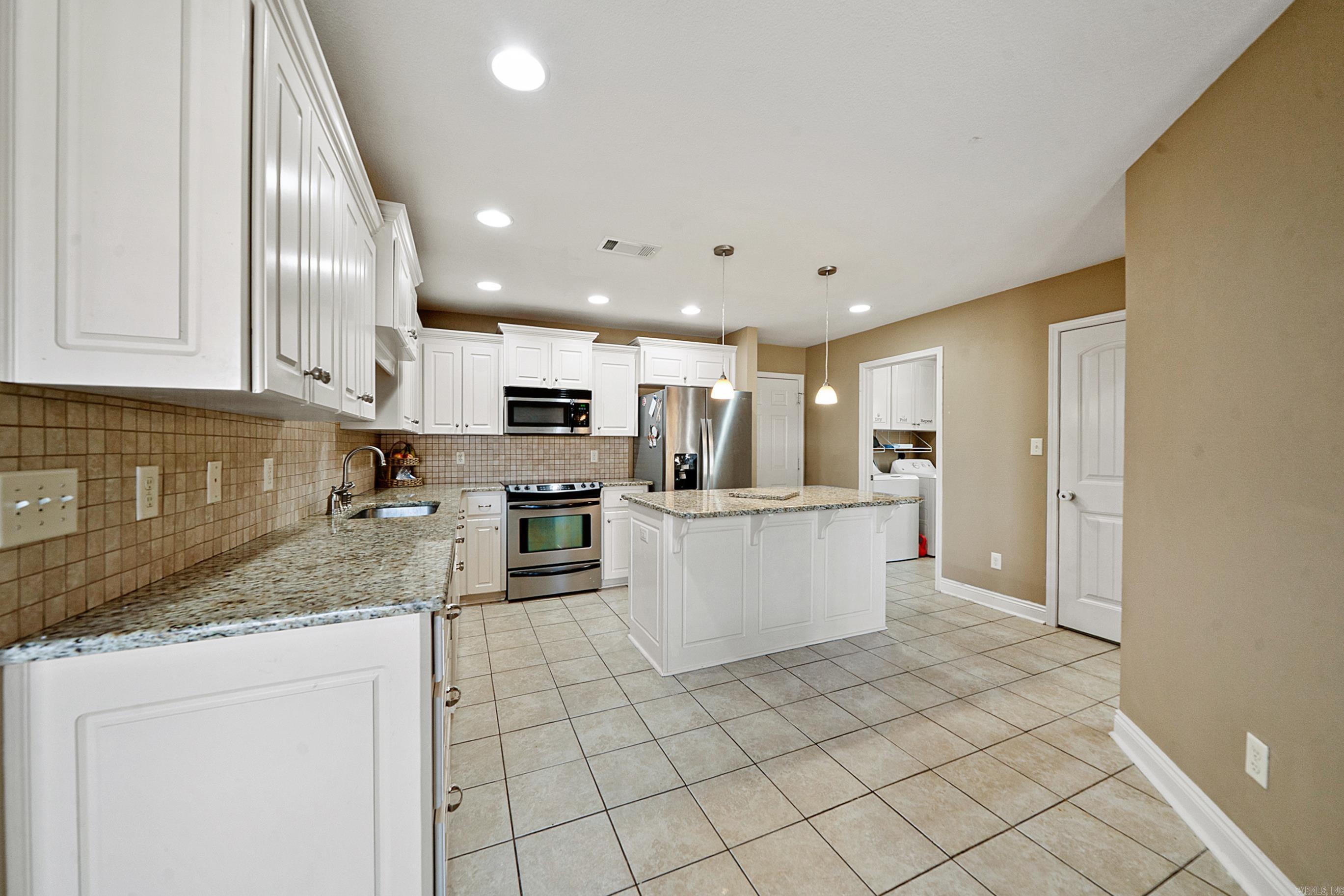 5609 Aviator Dr Jacksonville, AR 72076