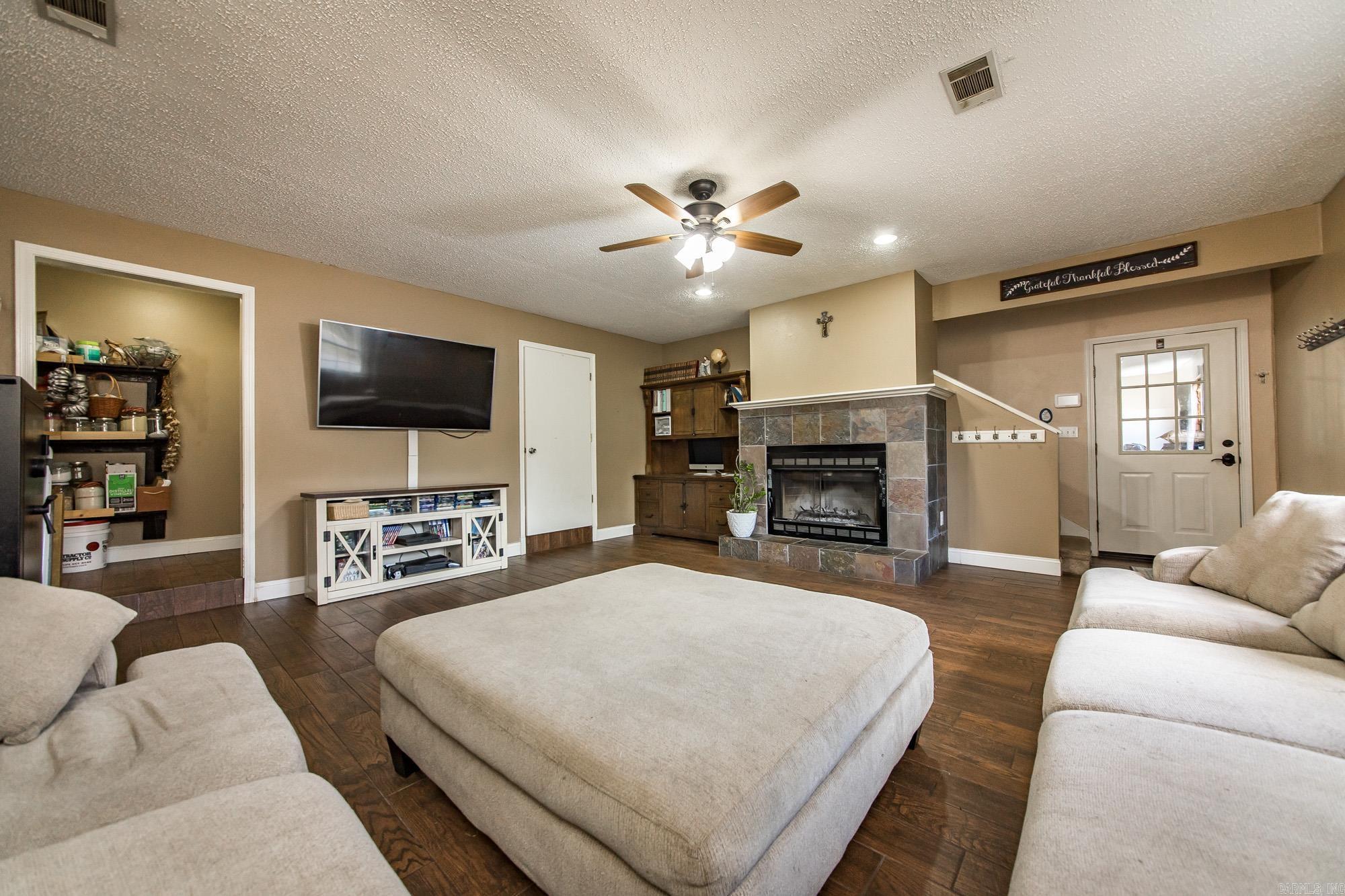 22 Primrose  Greenbrier, AR