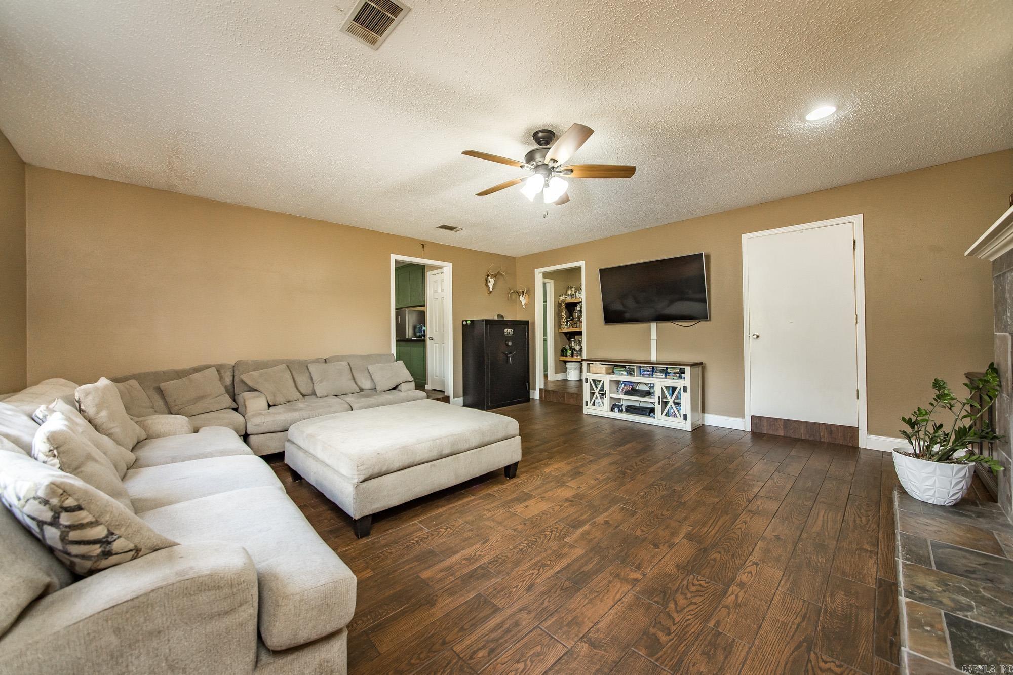 22 Primrose  Greenbrier, AR