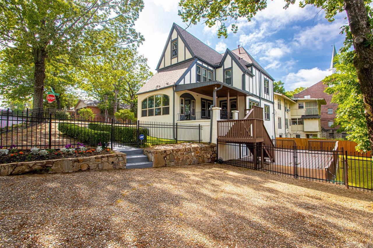 4001 Cedar Hill Rd Little Rock, AR 72205