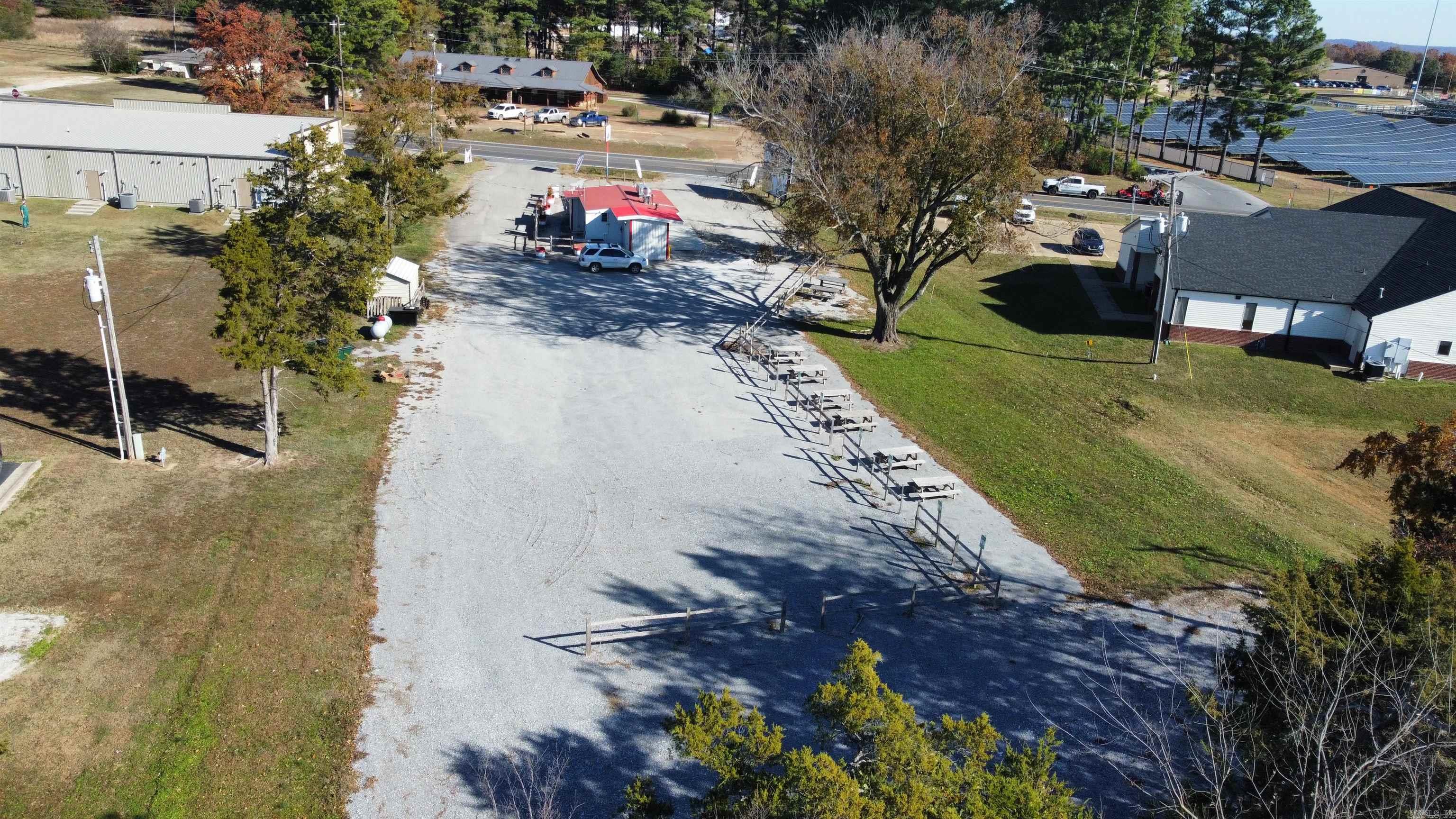 1809 E Main Street  Mountain View, AR