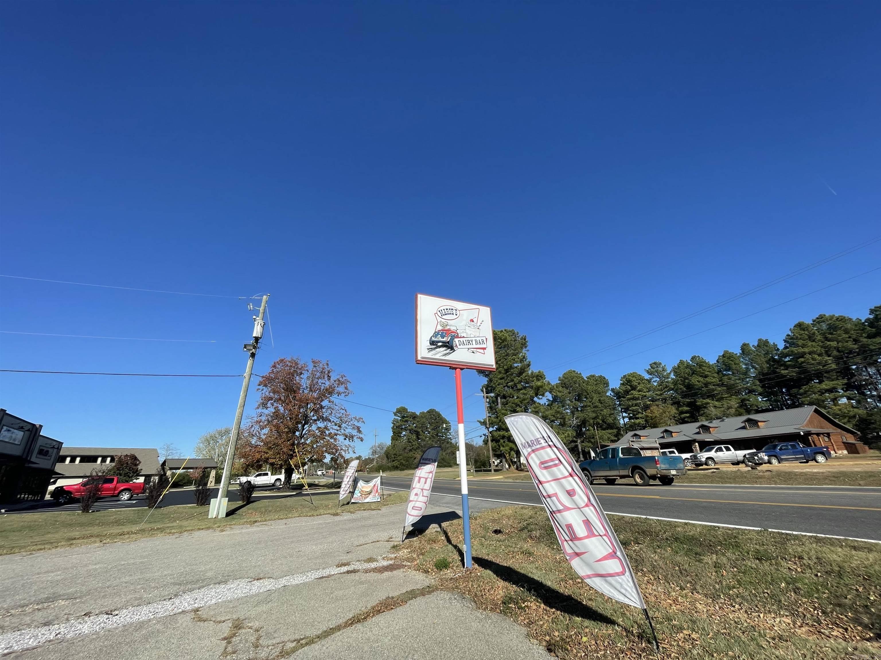 1809 E Main Street  Mountain View, AR