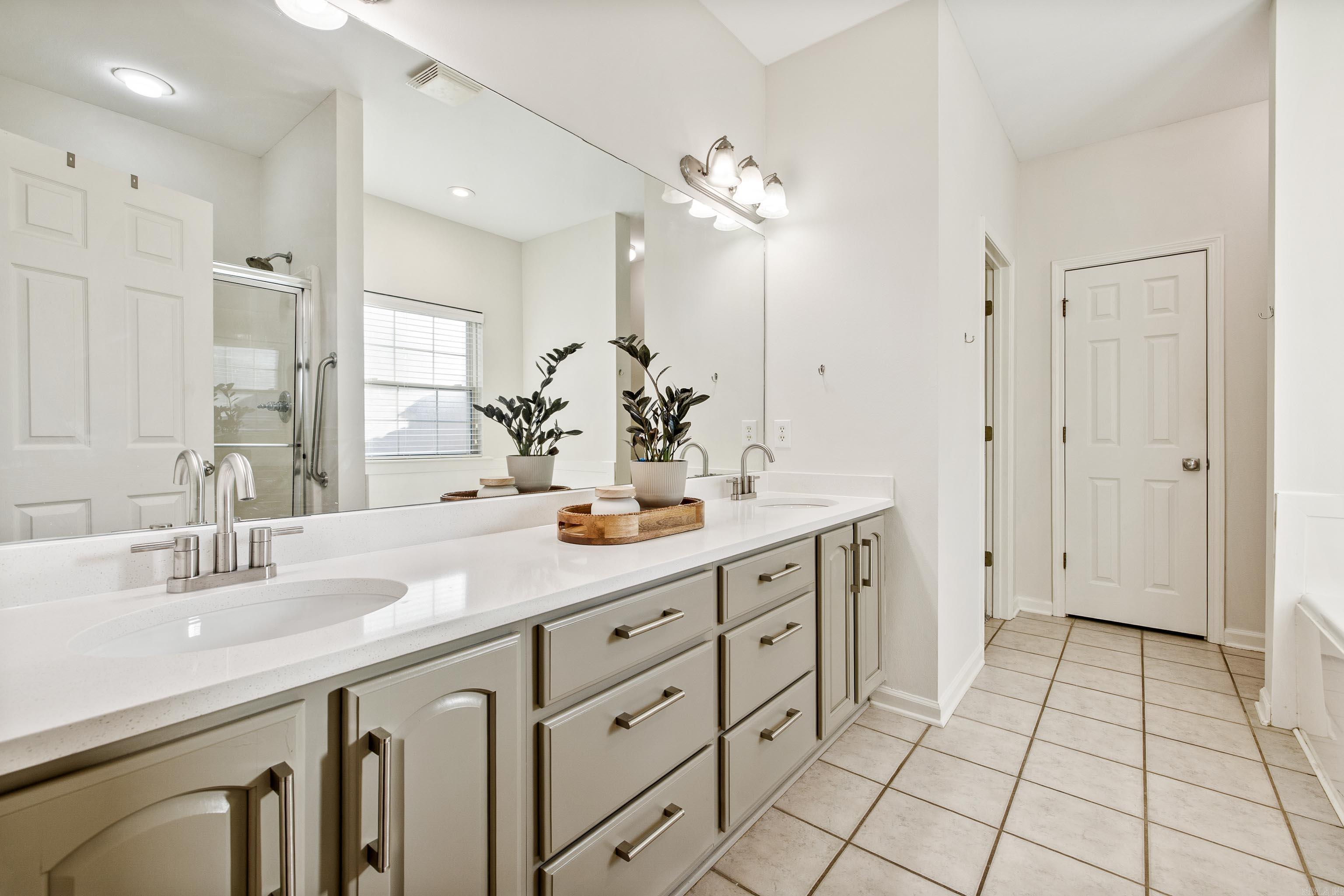 6121 Westminster Benton, AR 72019