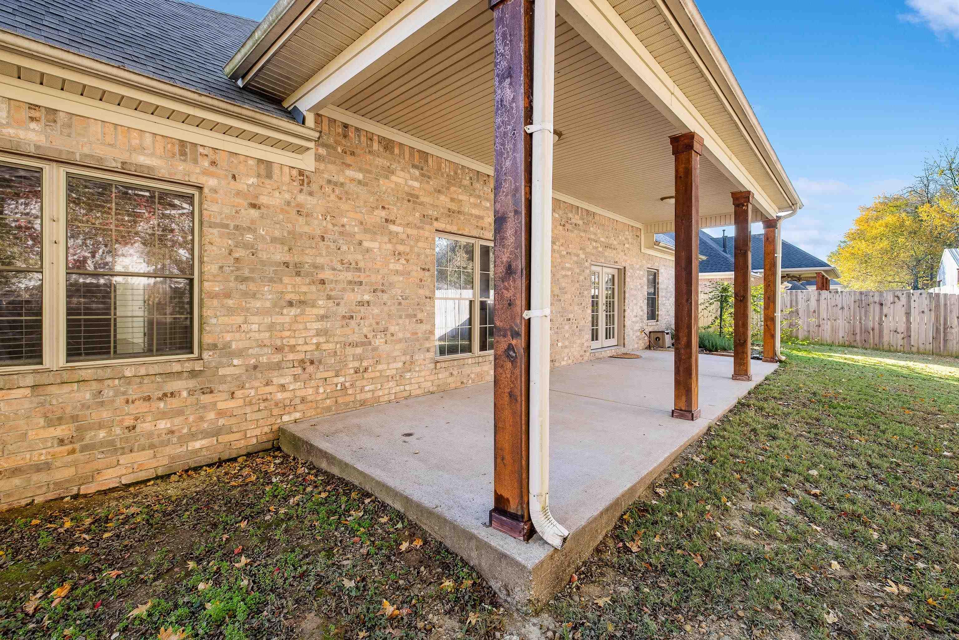 6121 Westminster Benton, AR 72019