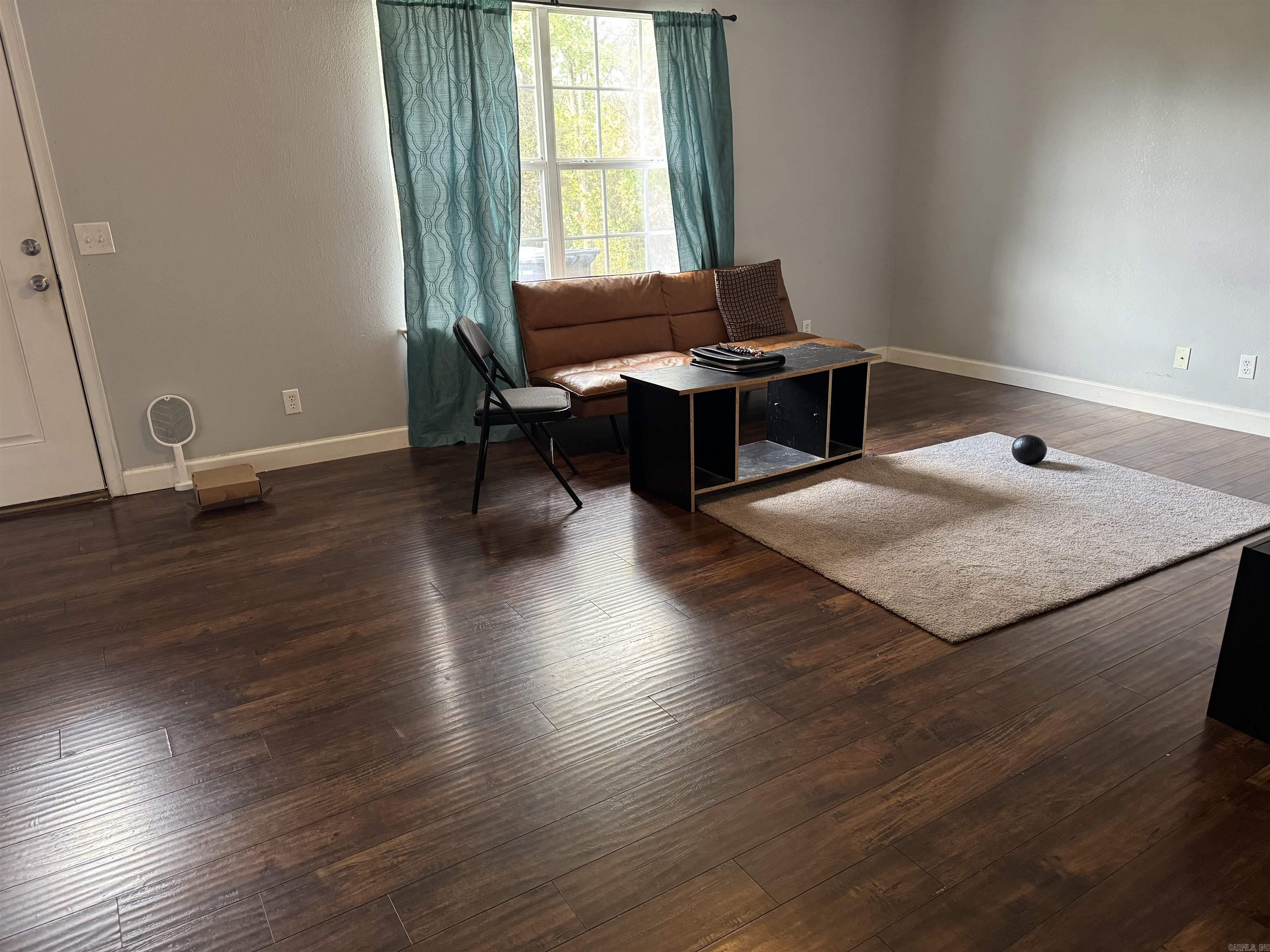 2097 N Highway 21 Clarksville, AR 72830