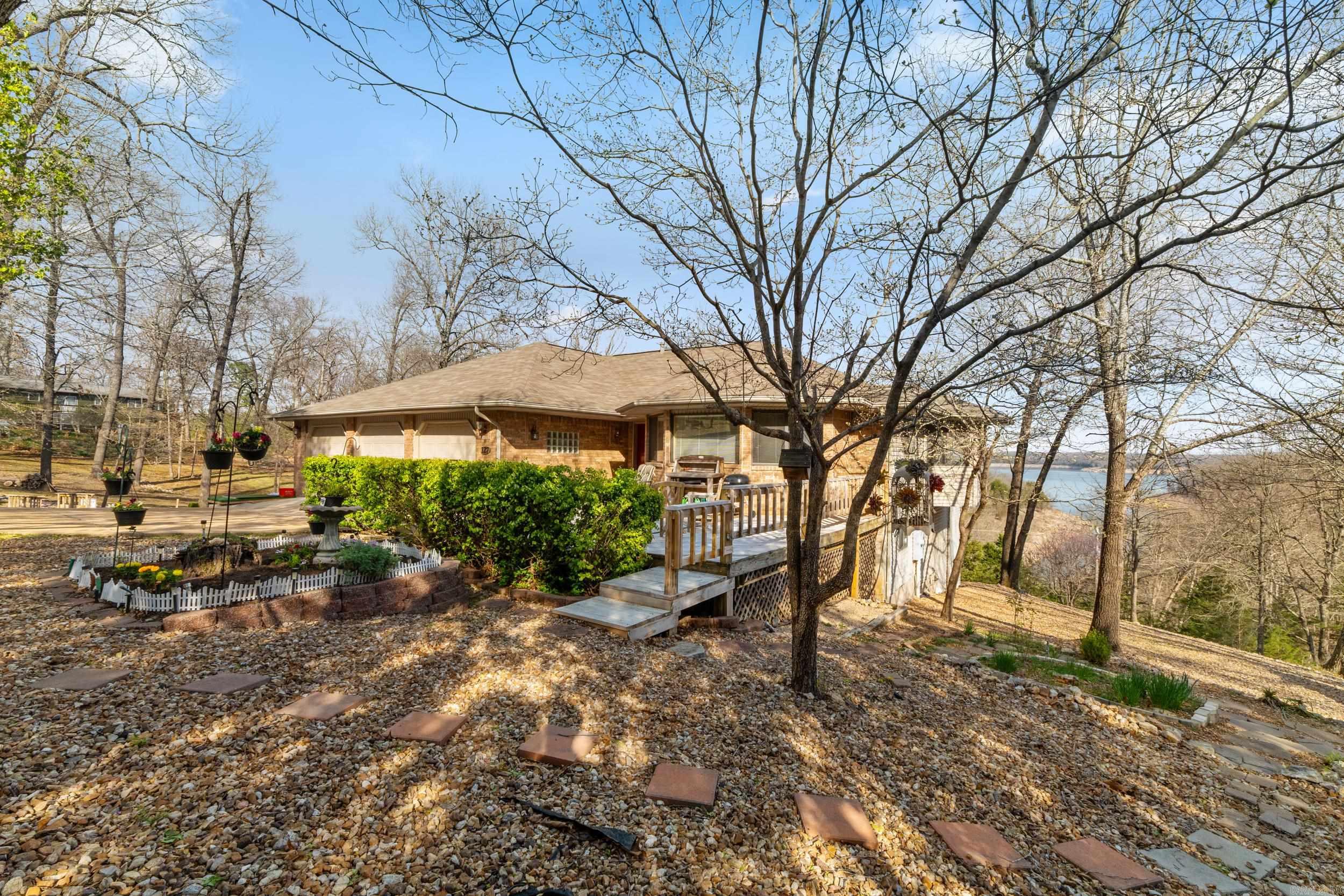 127 Concord Place Bull Shoals, AR 72619