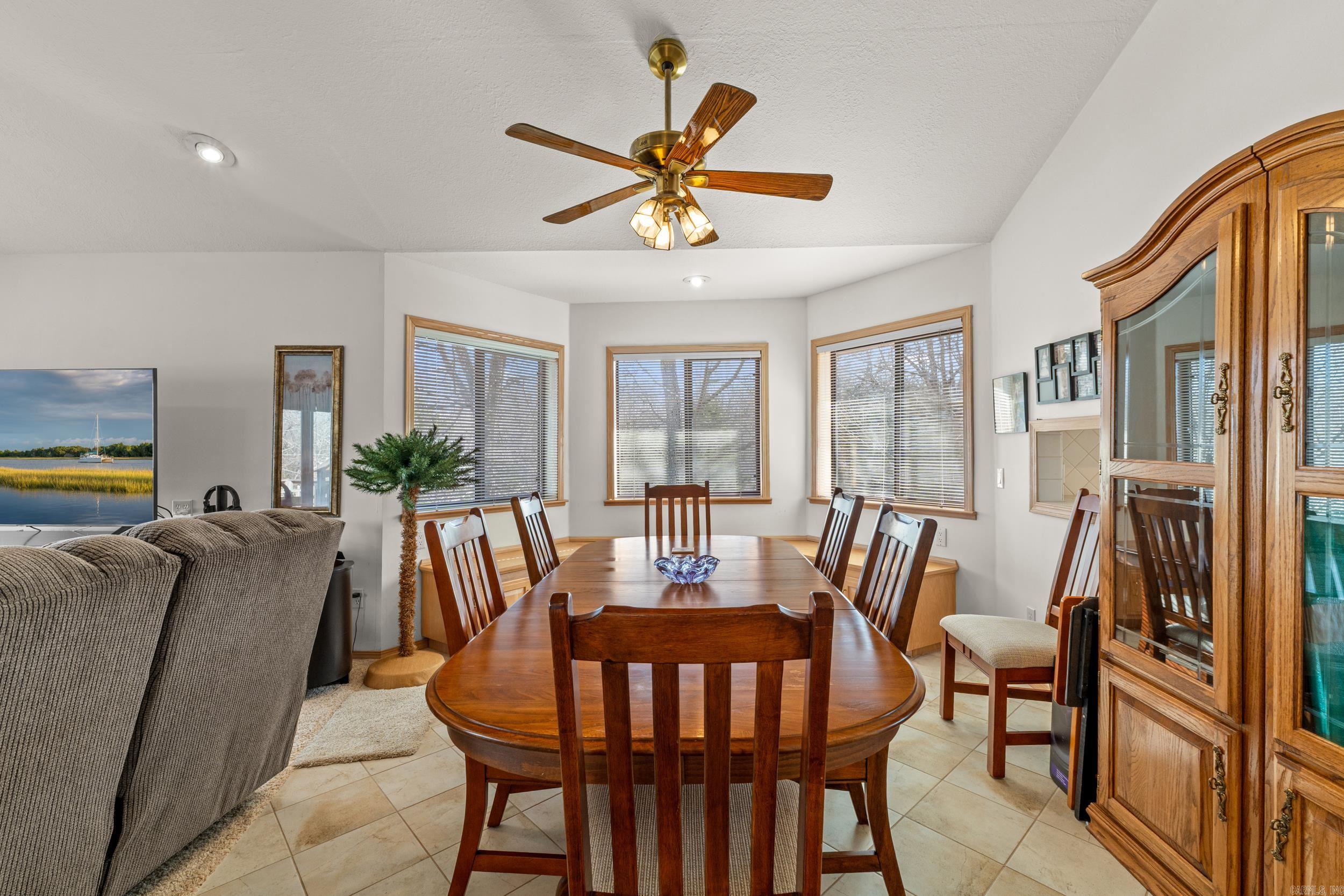 127 Concord Place Bull Shoals, AR 72619