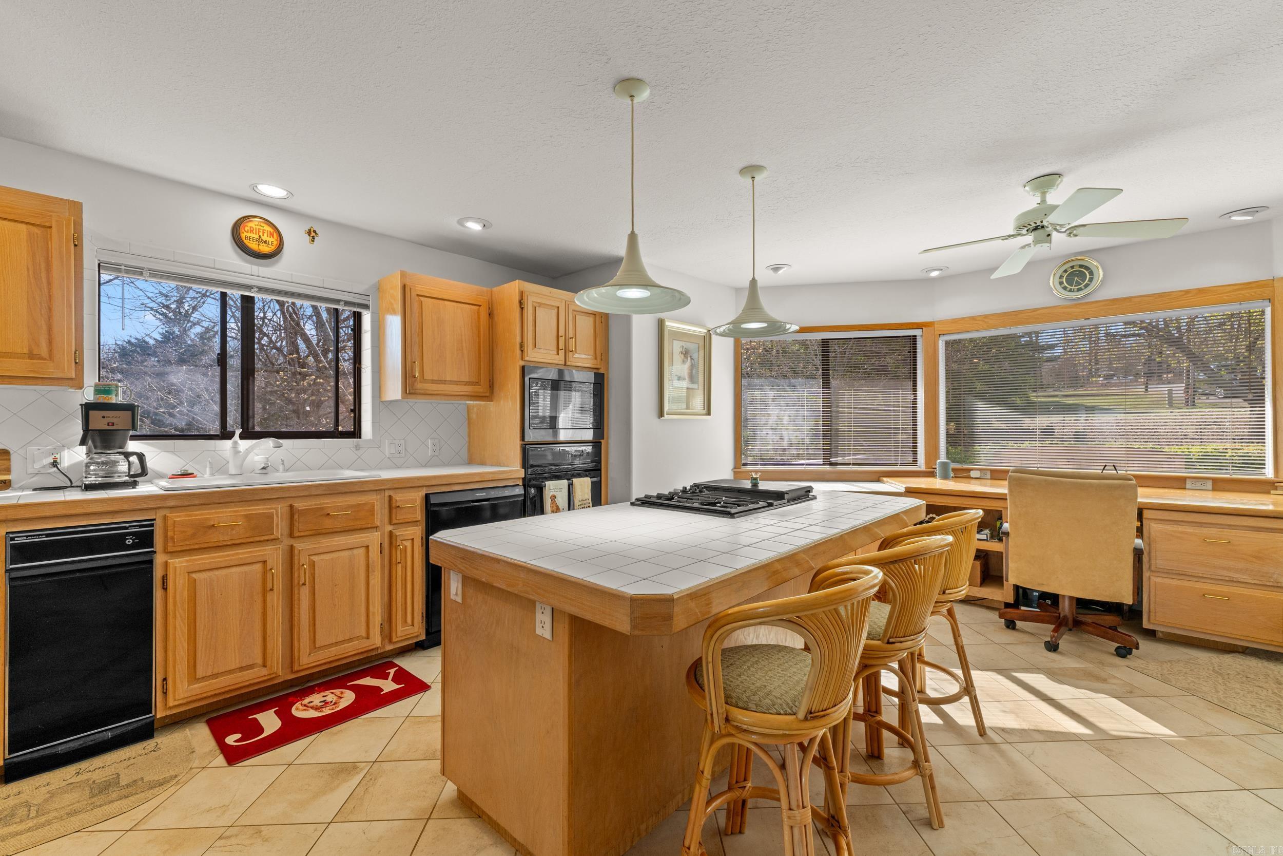 127 Concord Place Bull Shoals, AR 72619