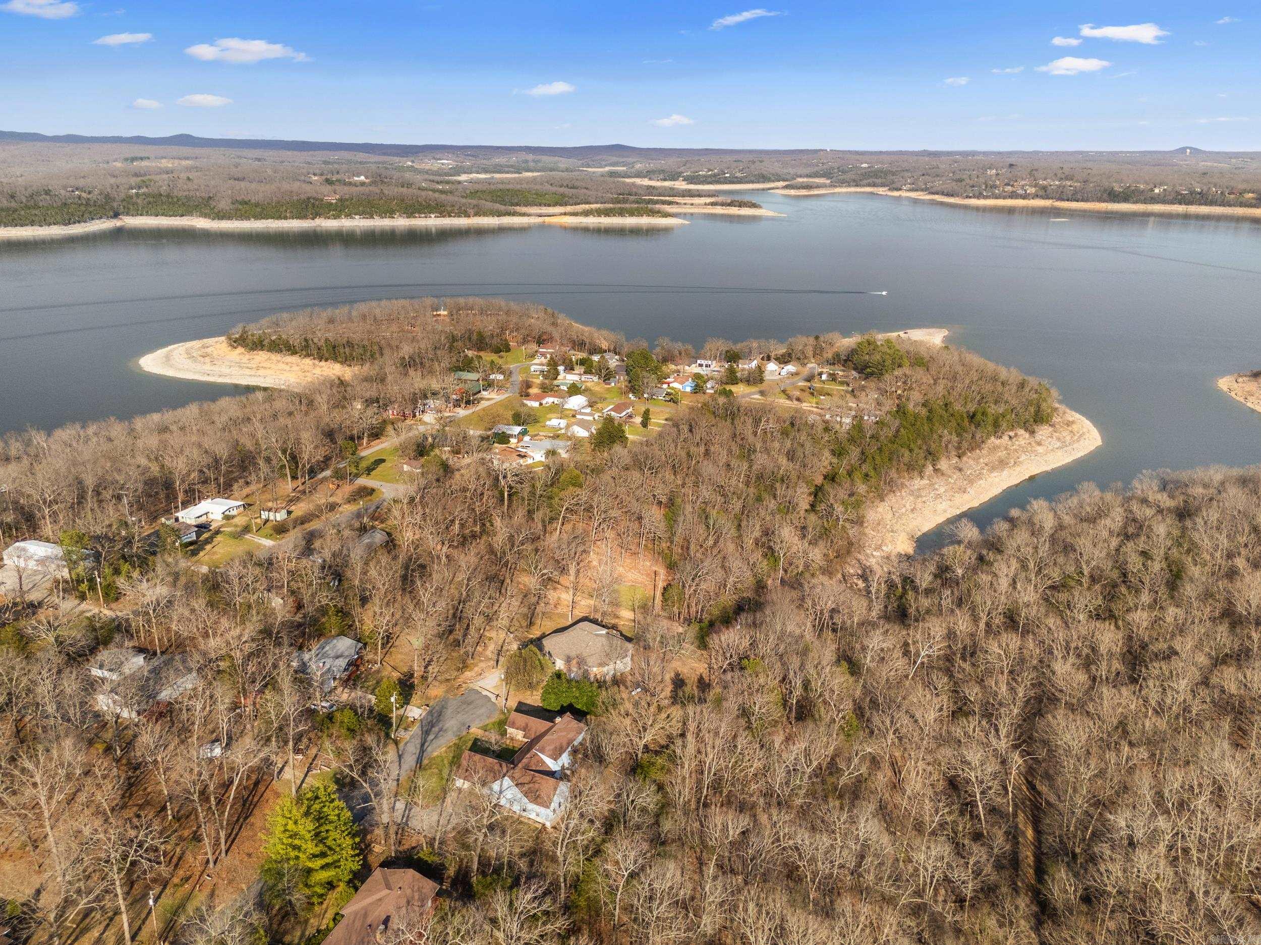 127 Concord Place Bull Shoals, AR 72619