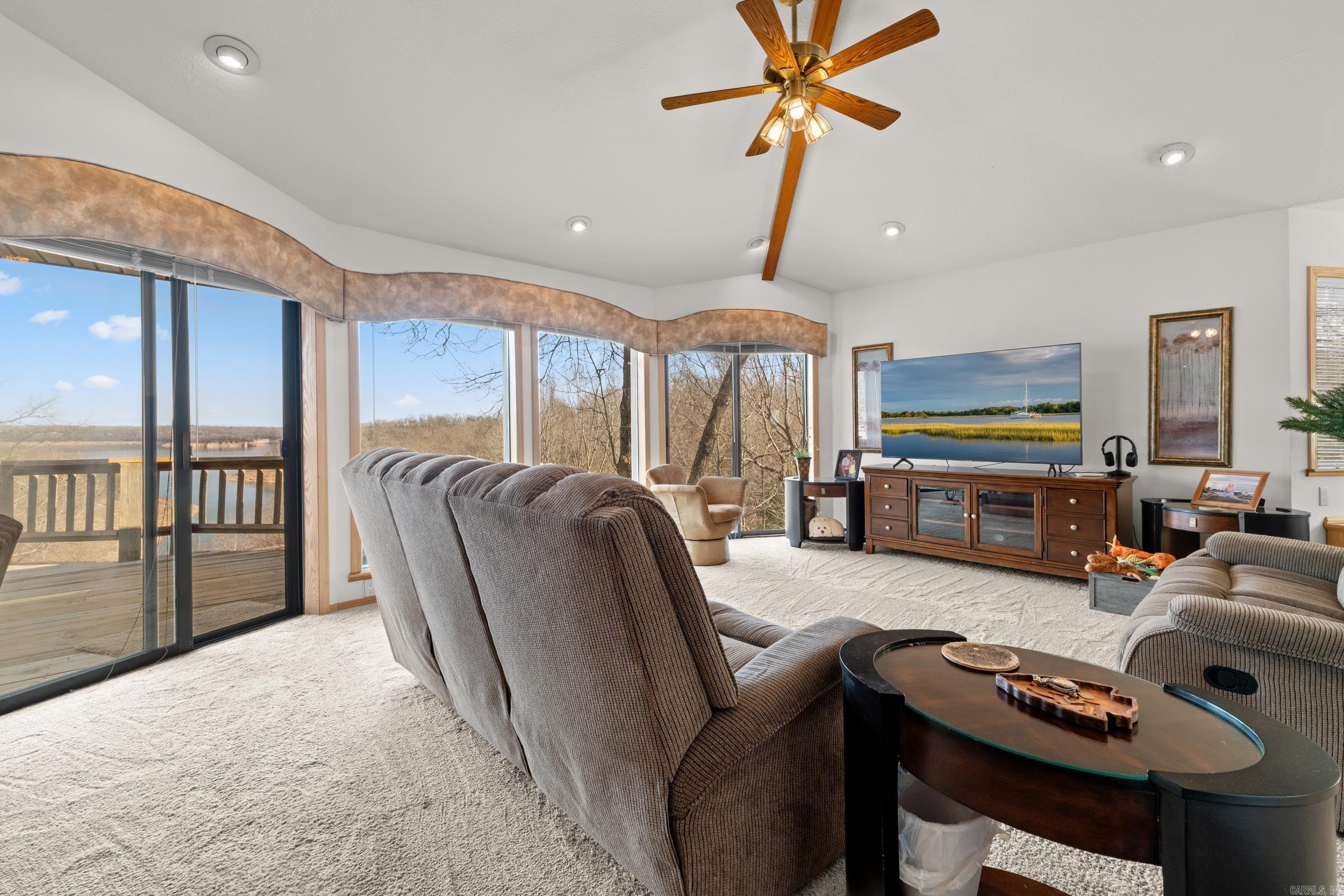 127 Concord Place Bull Shoals, AR 72619