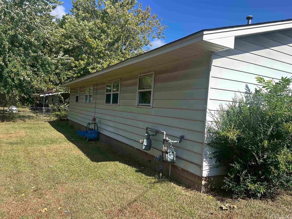 2103 Tyler Street Conway, AR 72034