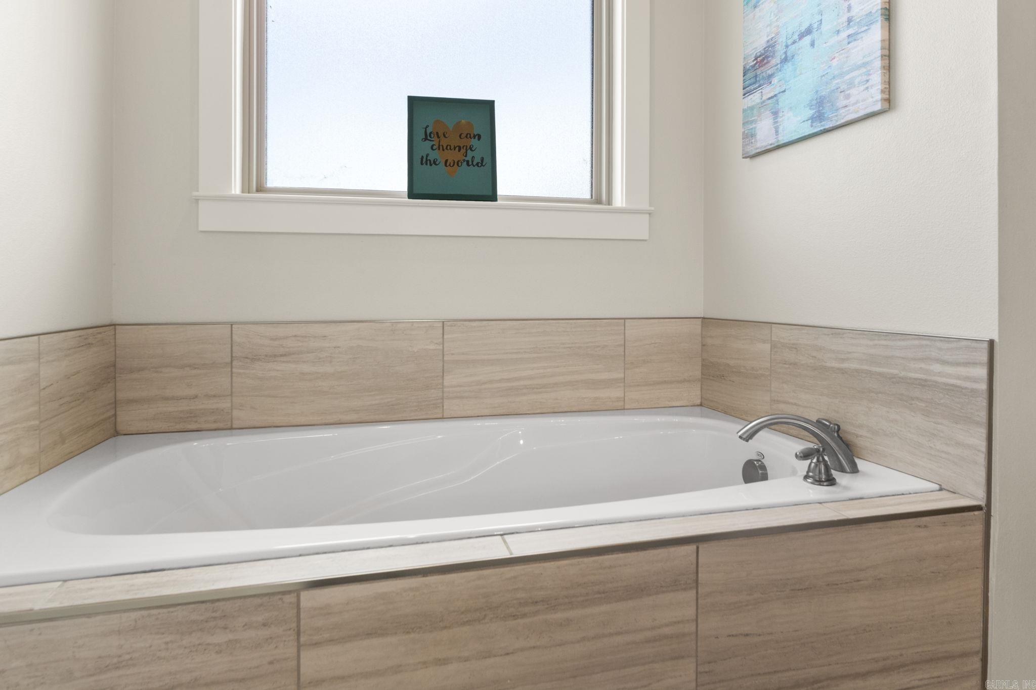 18715 Lochridge Drive Little Rock, AR 72210