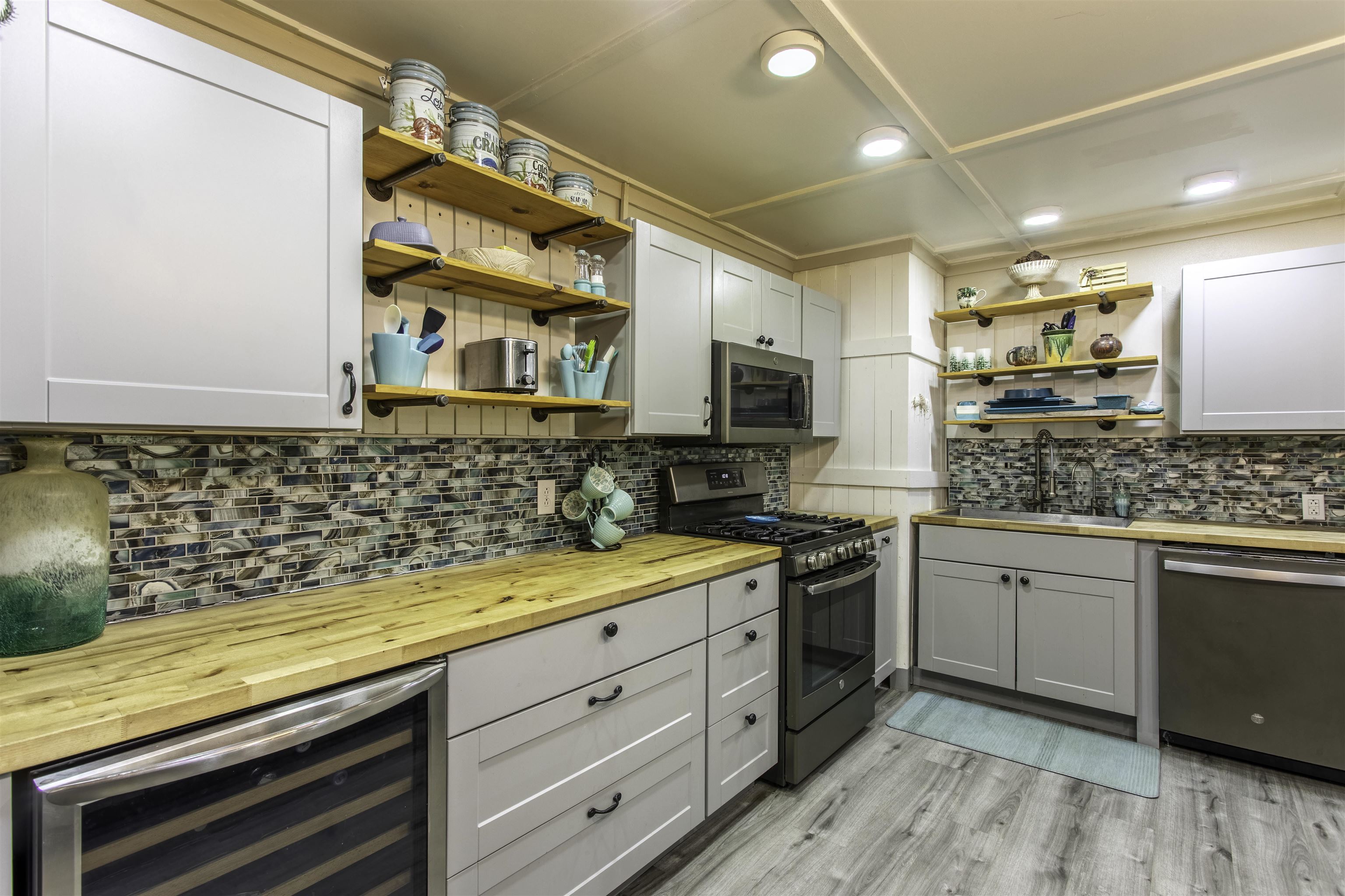 25 Bobo Drive Hardy, AR 72542