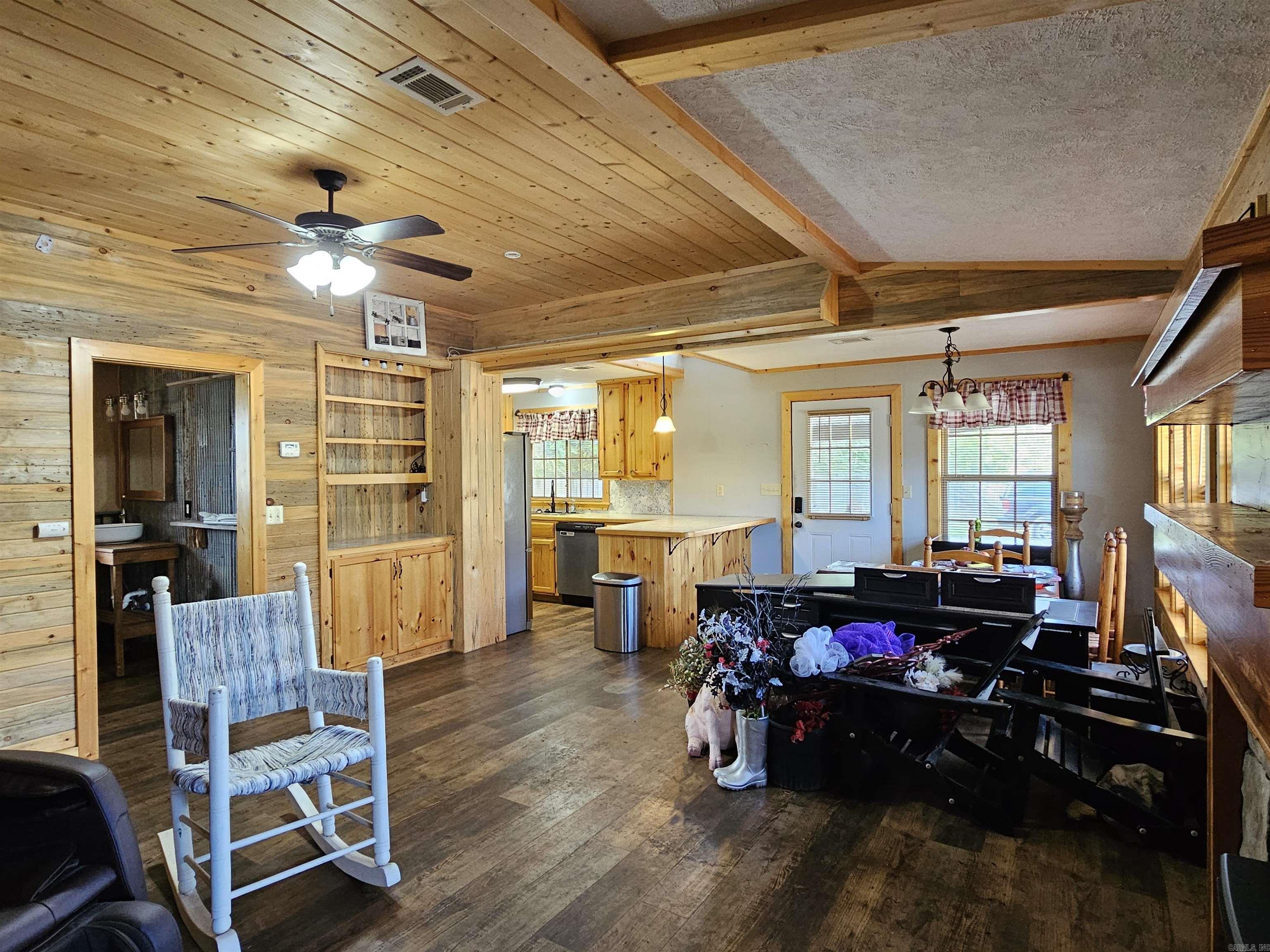 133 Gulf Mountain Road Scotland, AR 72141