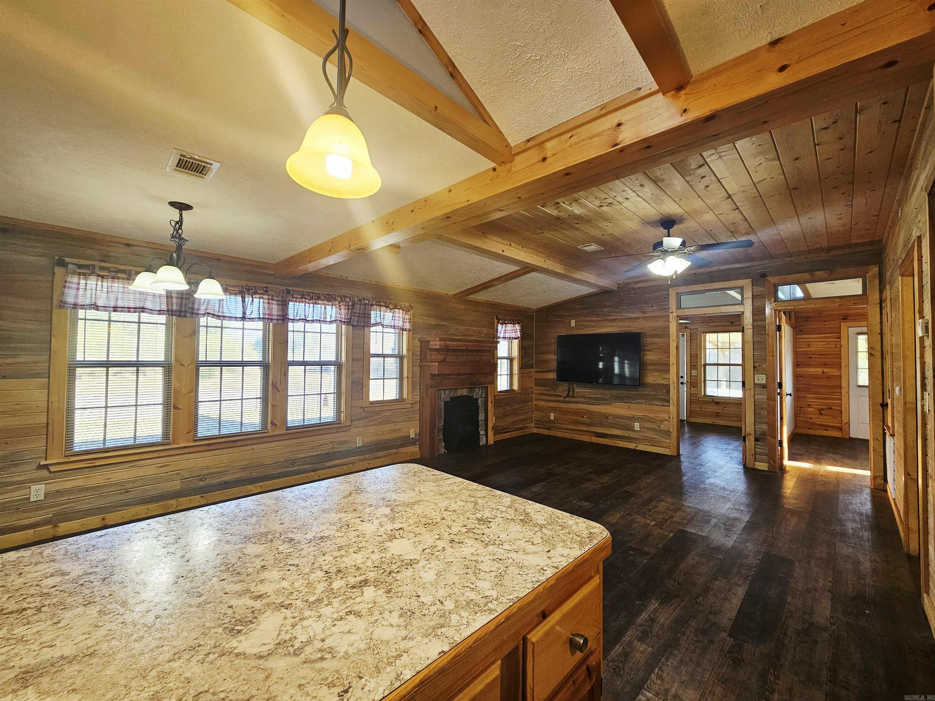 133 Gulf Mountain Road Scotland, AR 72141