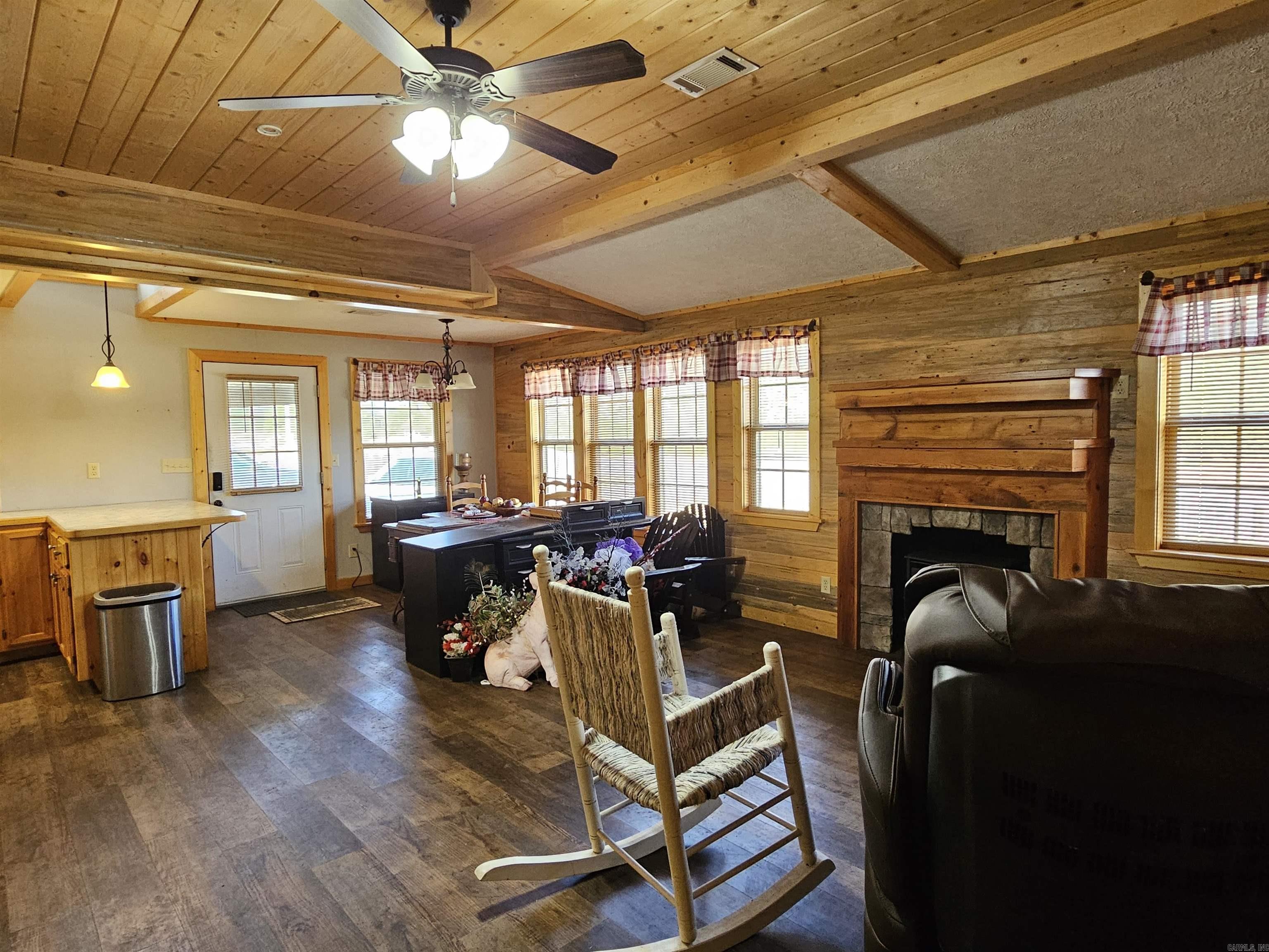 133 Gulf Mountain Road Scotland, AR 72141