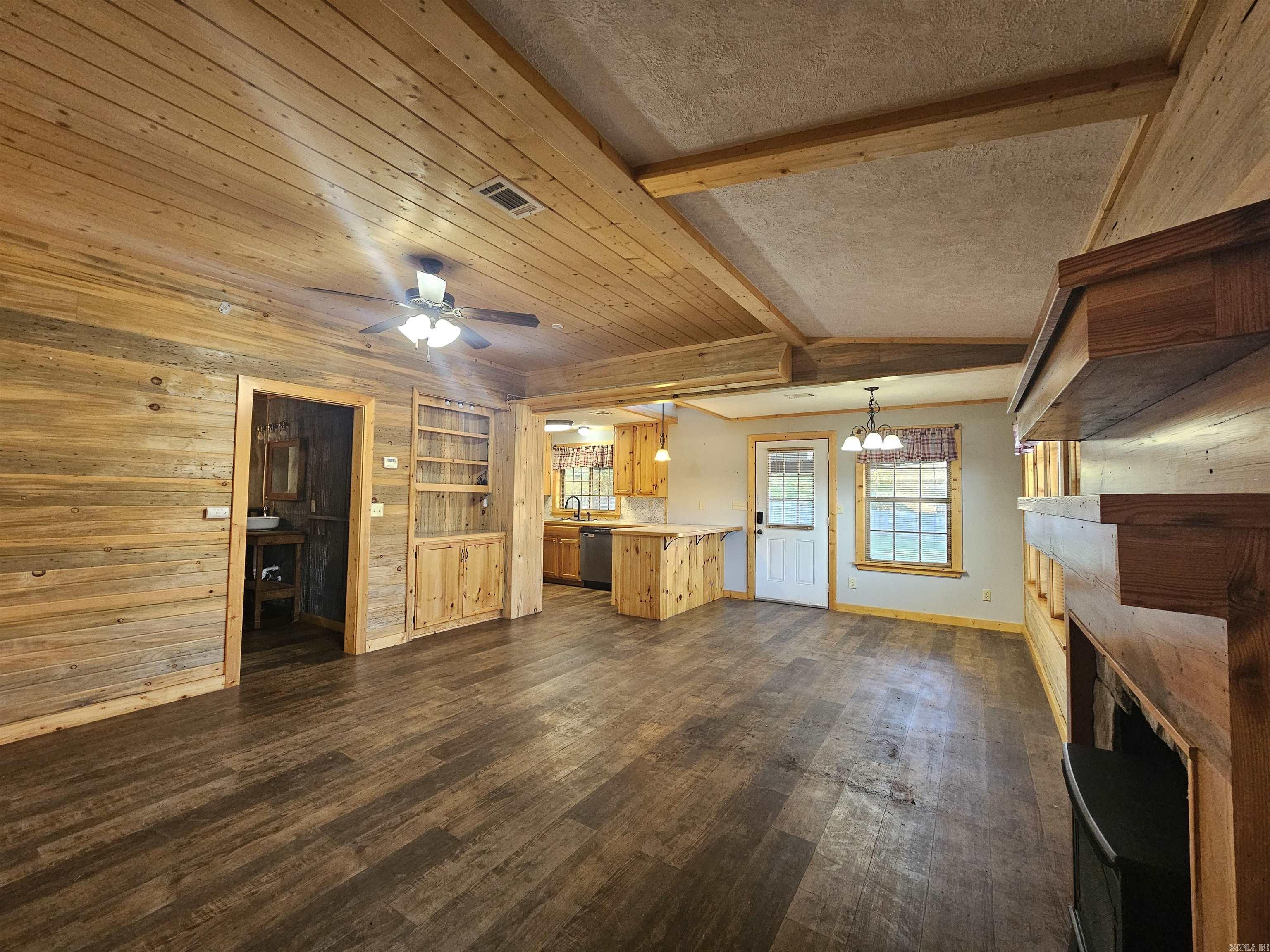 133 Gulf Mountain Road Scotland, AR 72141