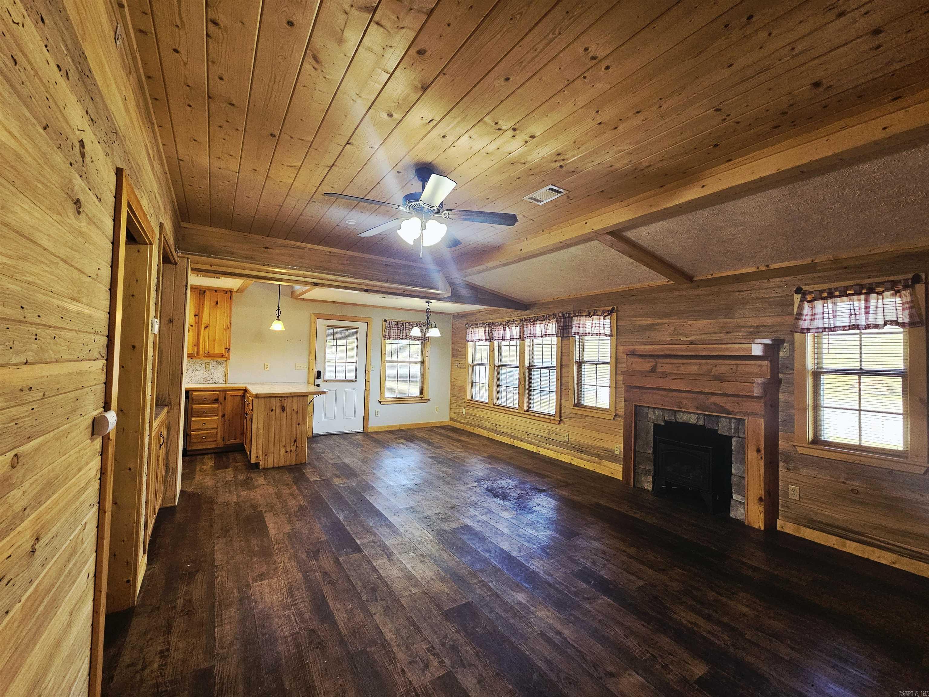 133 Gulf Mountain Road Scotland, AR 72141