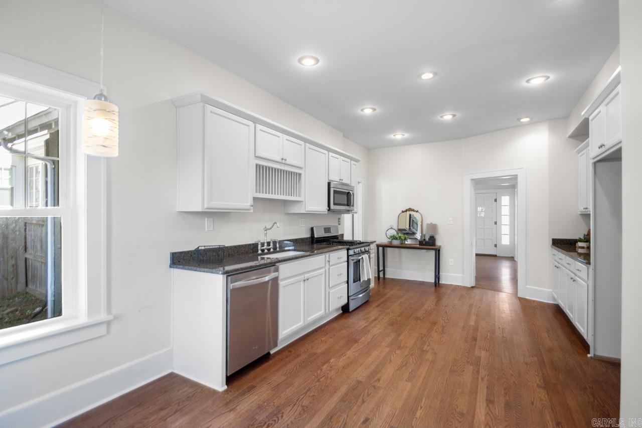 100 Colonial Court Little Rock, AR 72205