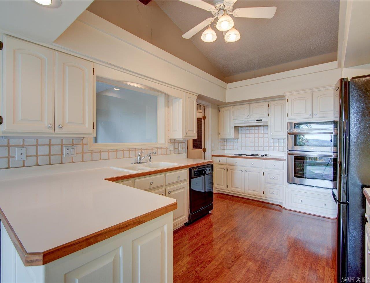 9 Sur Lane Hot Springs Village, AR 71909