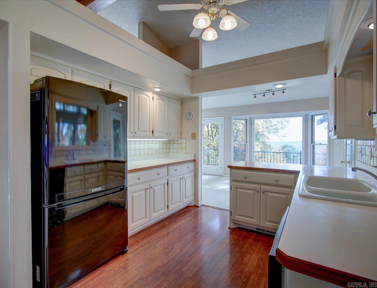 9 Sur Lane Hot Springs Village, AR 71909