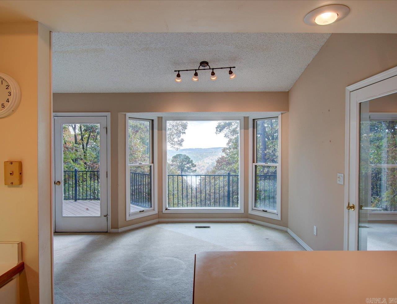 9 Sur Lane Hot Springs Village, AR 71909