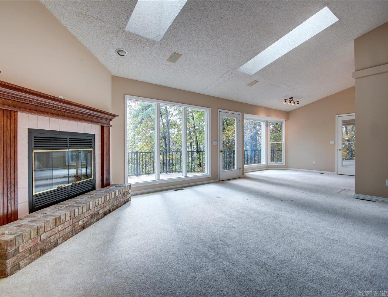 9 Sur Lane Hot Springs Village, AR 71909