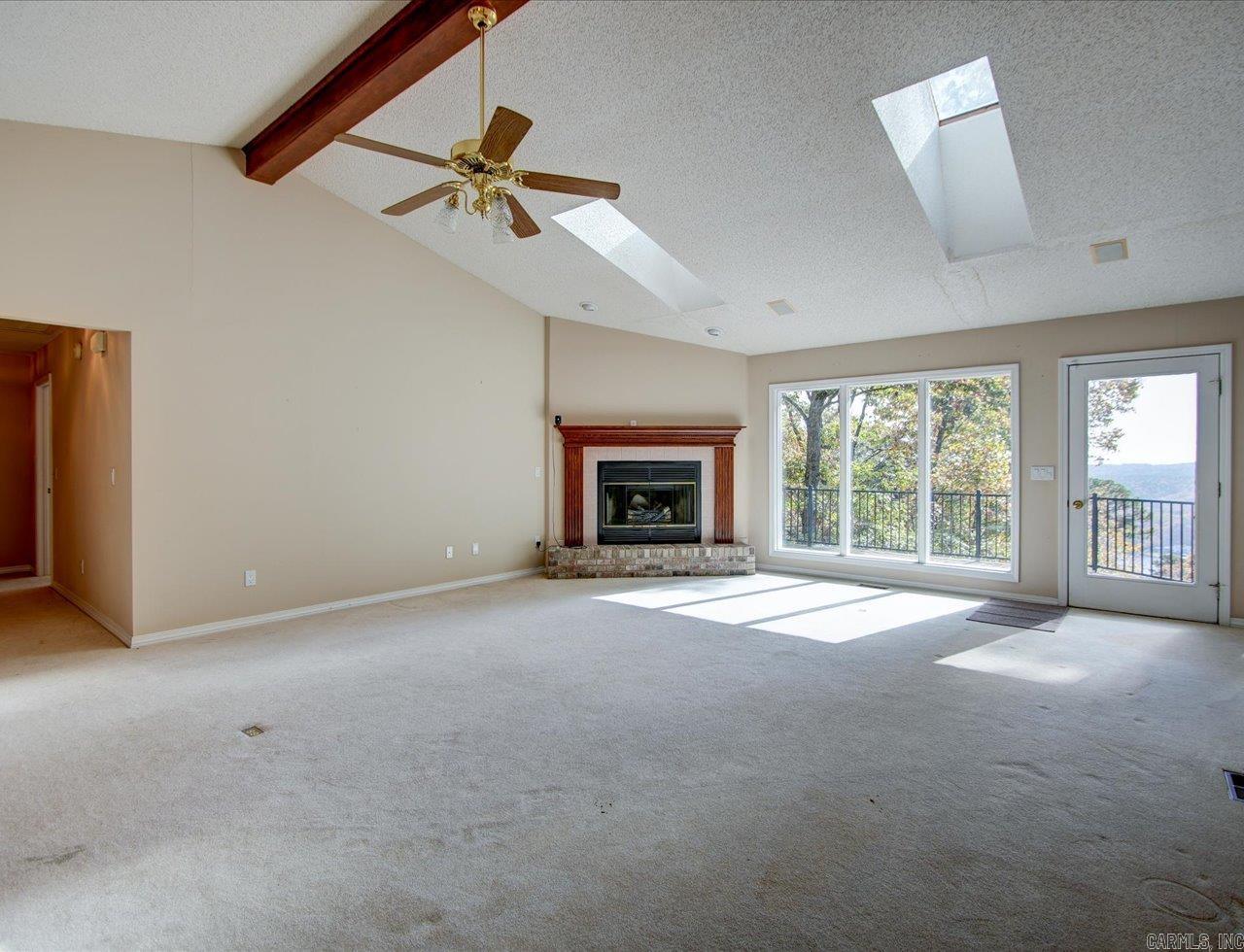 9 Sur Lane Hot Springs Village, AR 71909