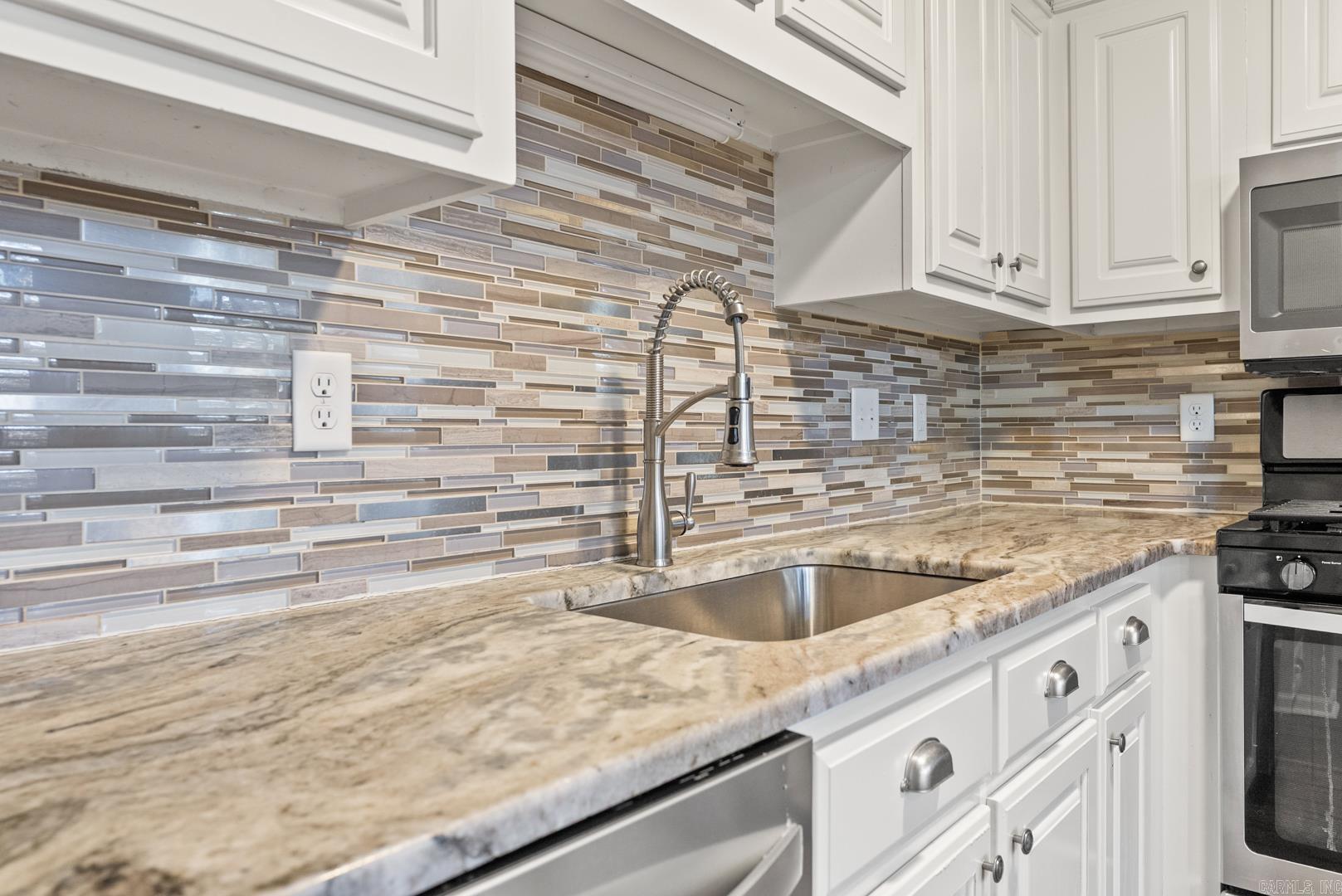 2 Forest Maple Court Little Rock, AR 72223