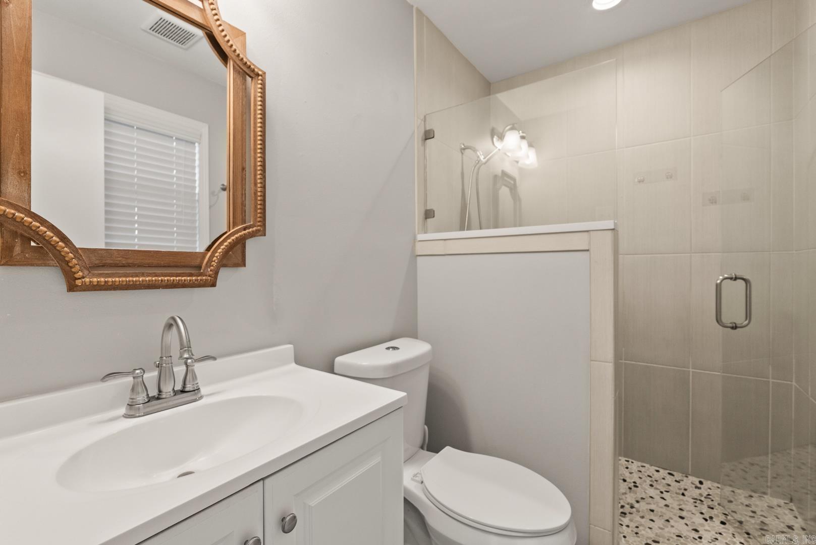 2 Forest Maple Court Little Rock, AR 72223