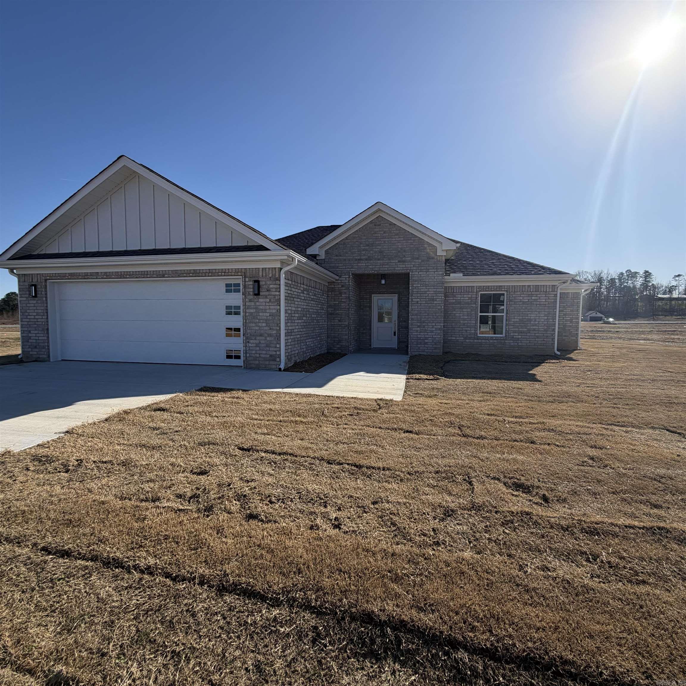 1041 Duke Drive Bauxite, AR 72011