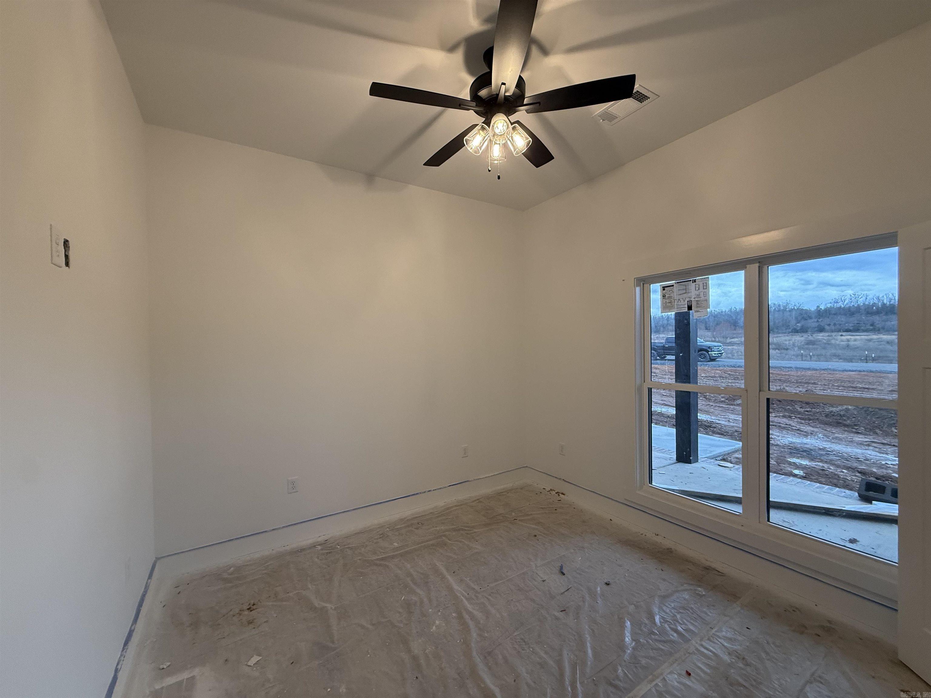 10 Republican Meadow Lane Greenbrier, AR 72058