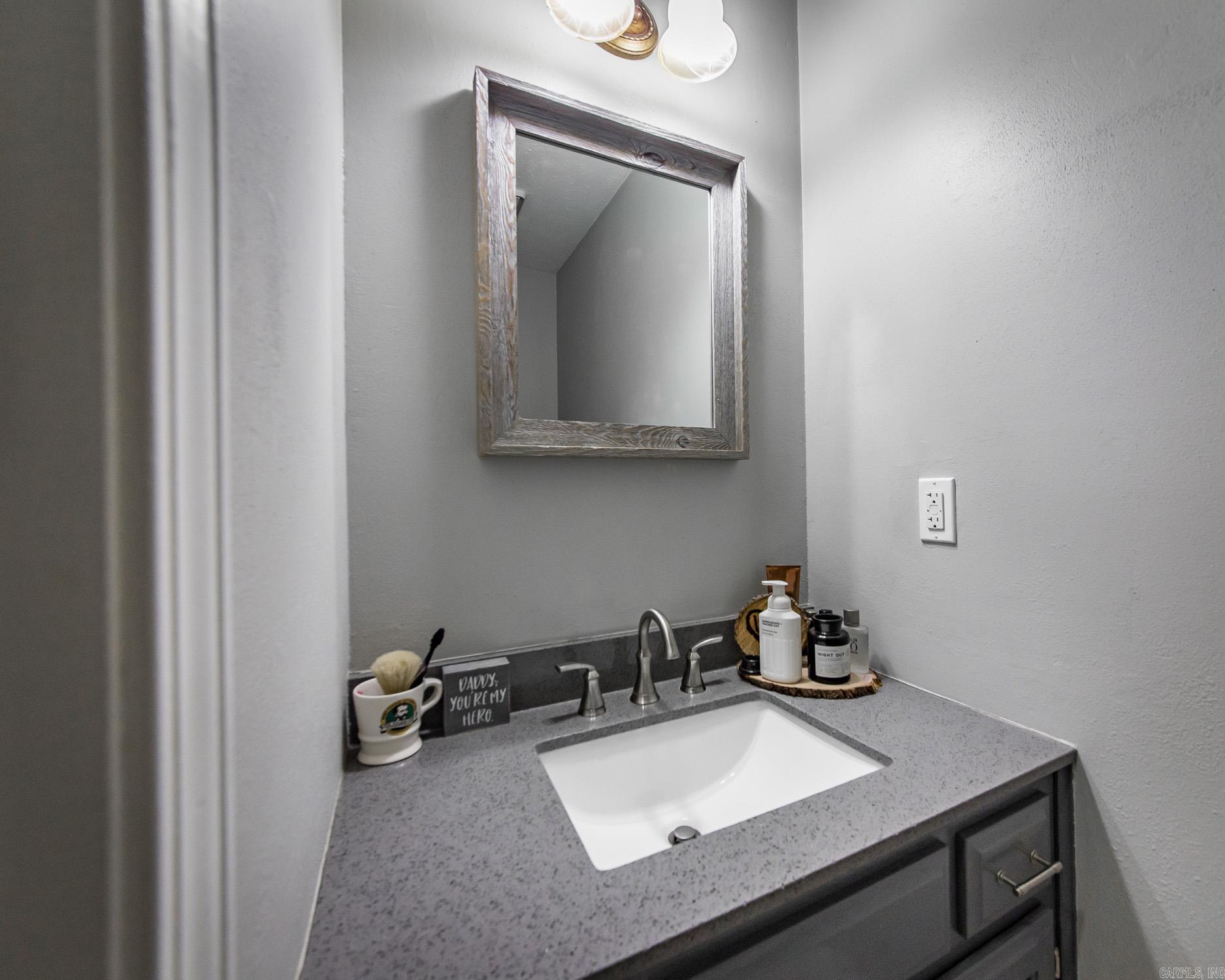 917 Lewisburg Road Austin, AR 72007