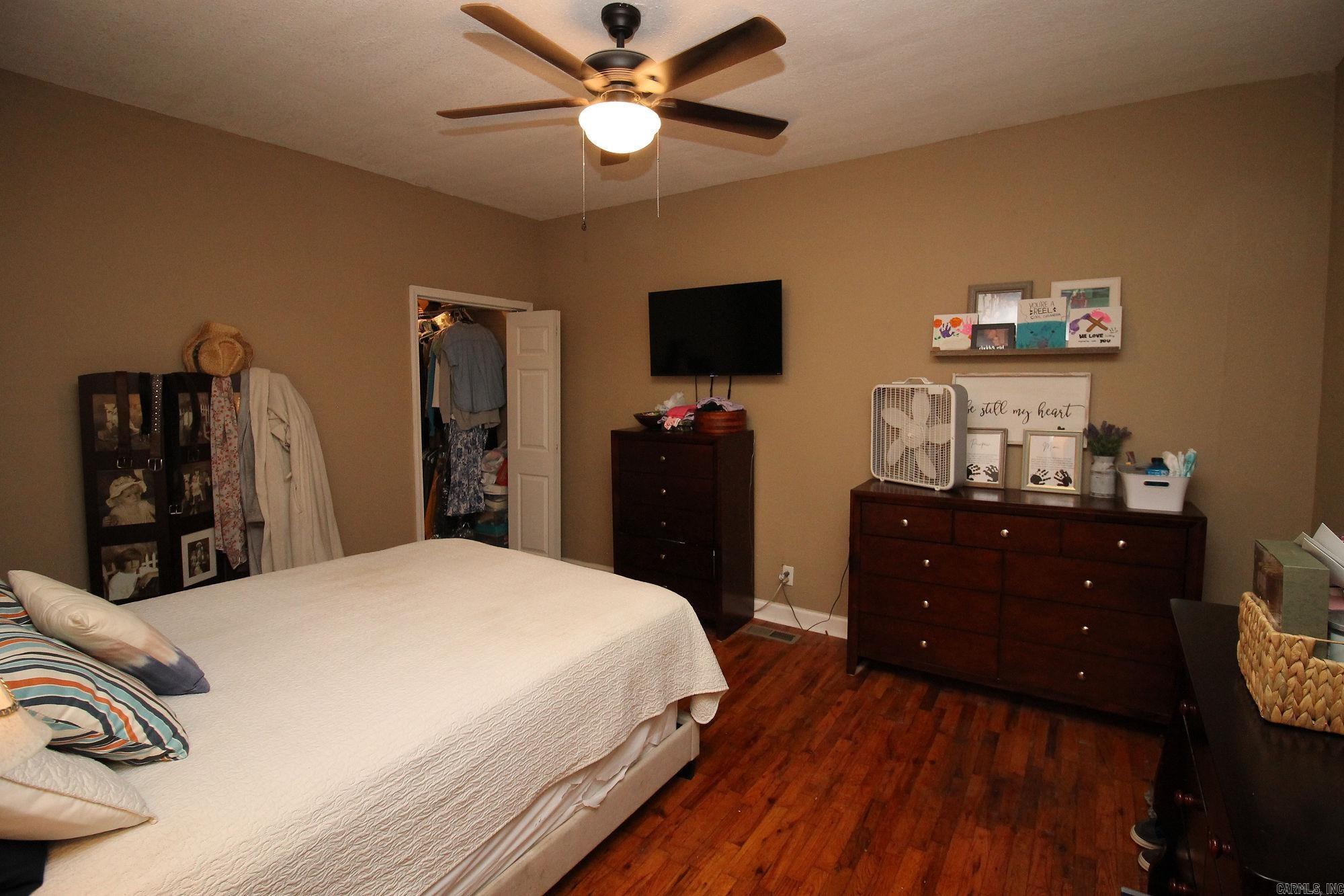 1210 W Emerson St Paragould, AR 72450