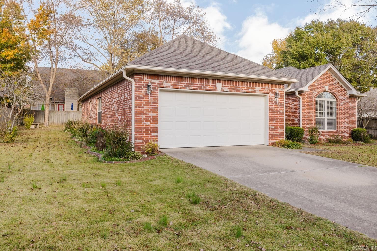 4012 Mockingbird Cove Benton, AR 72015