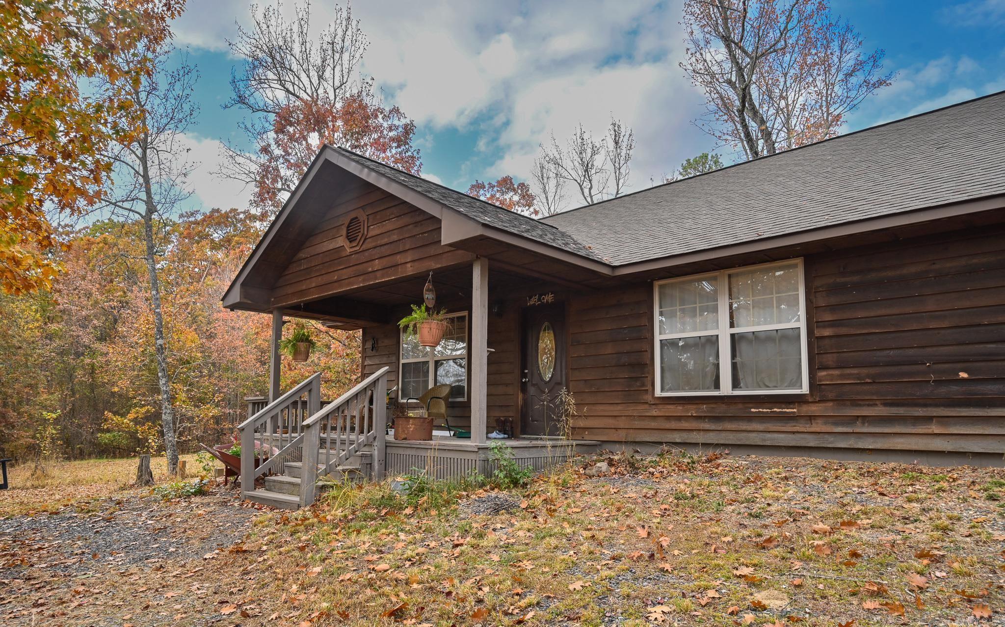 211 Simolin Lane Mena, AR 71953