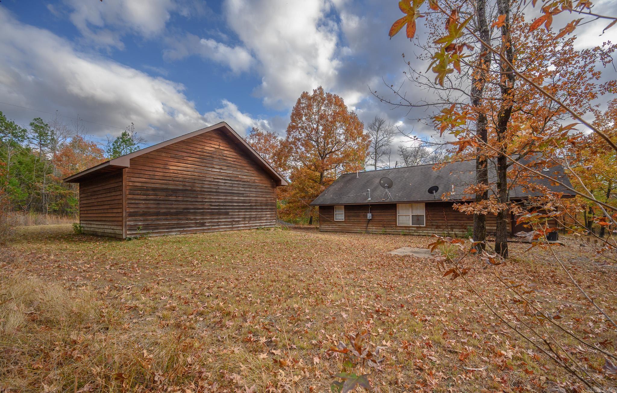 211 Simolin Lane Mena, AR 71953