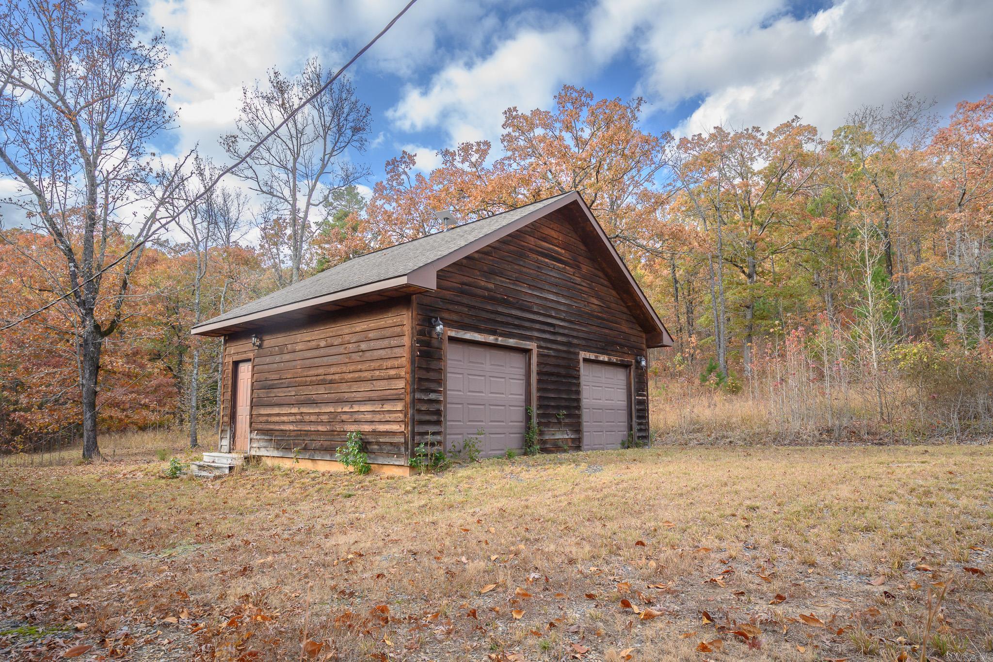 211 Simolin Lane Mena, AR 71953