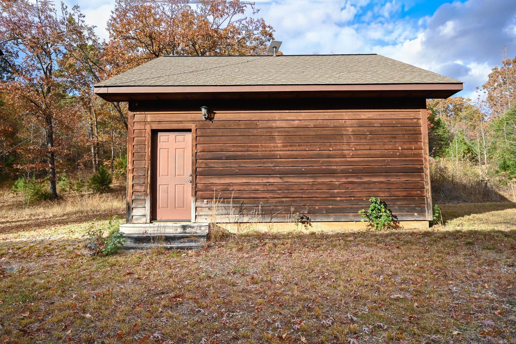 211 Simolin Lane Mena, AR 71953