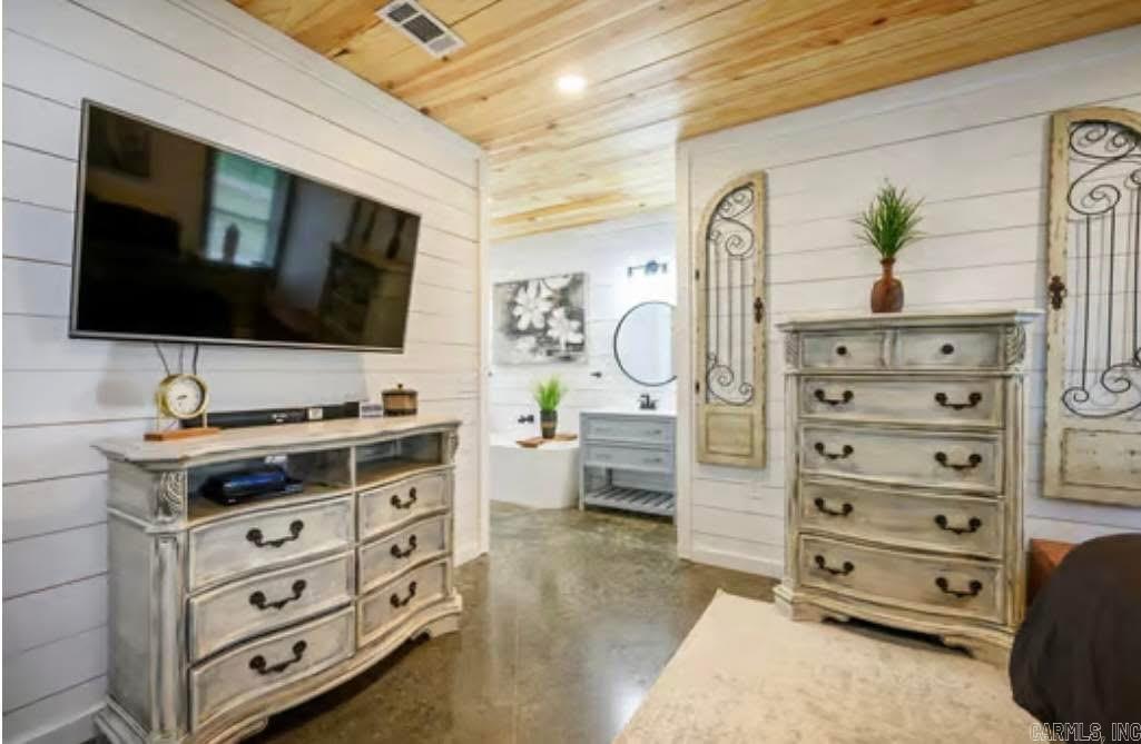 104 Staggs Drive Nashville, AR 71852