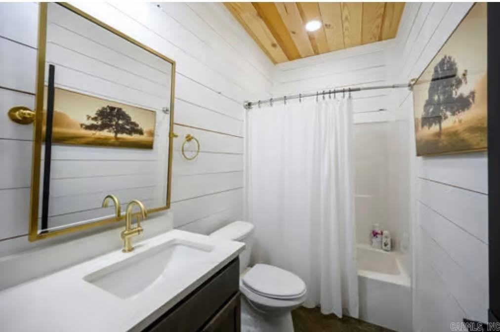 104 Staggs Drive Nashville, AR 71852