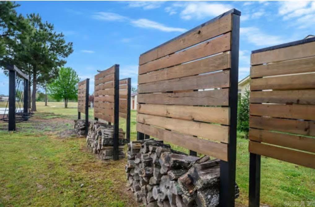 104 Staggs Drive Nashville, AR 71852