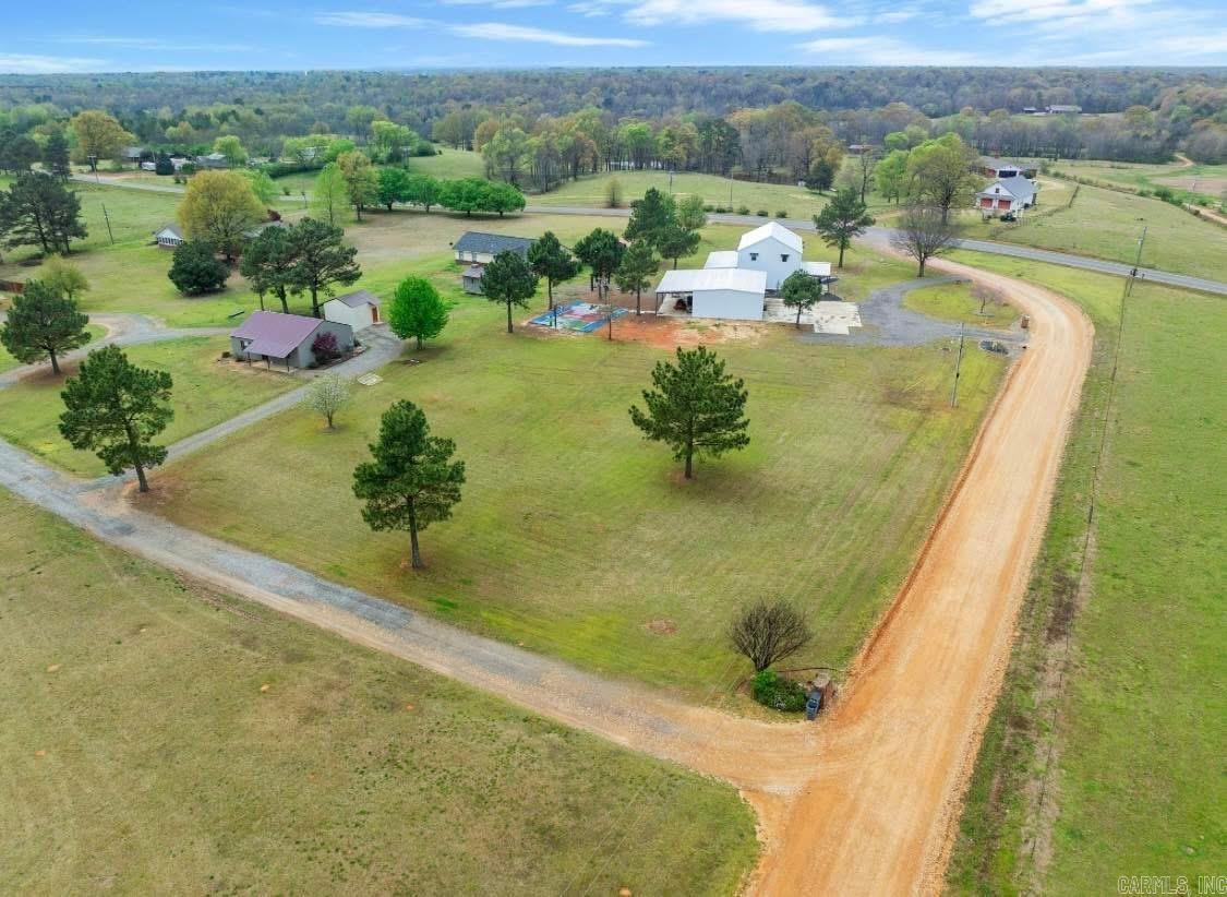 104 Staggs Drive Nashville, AR 71852