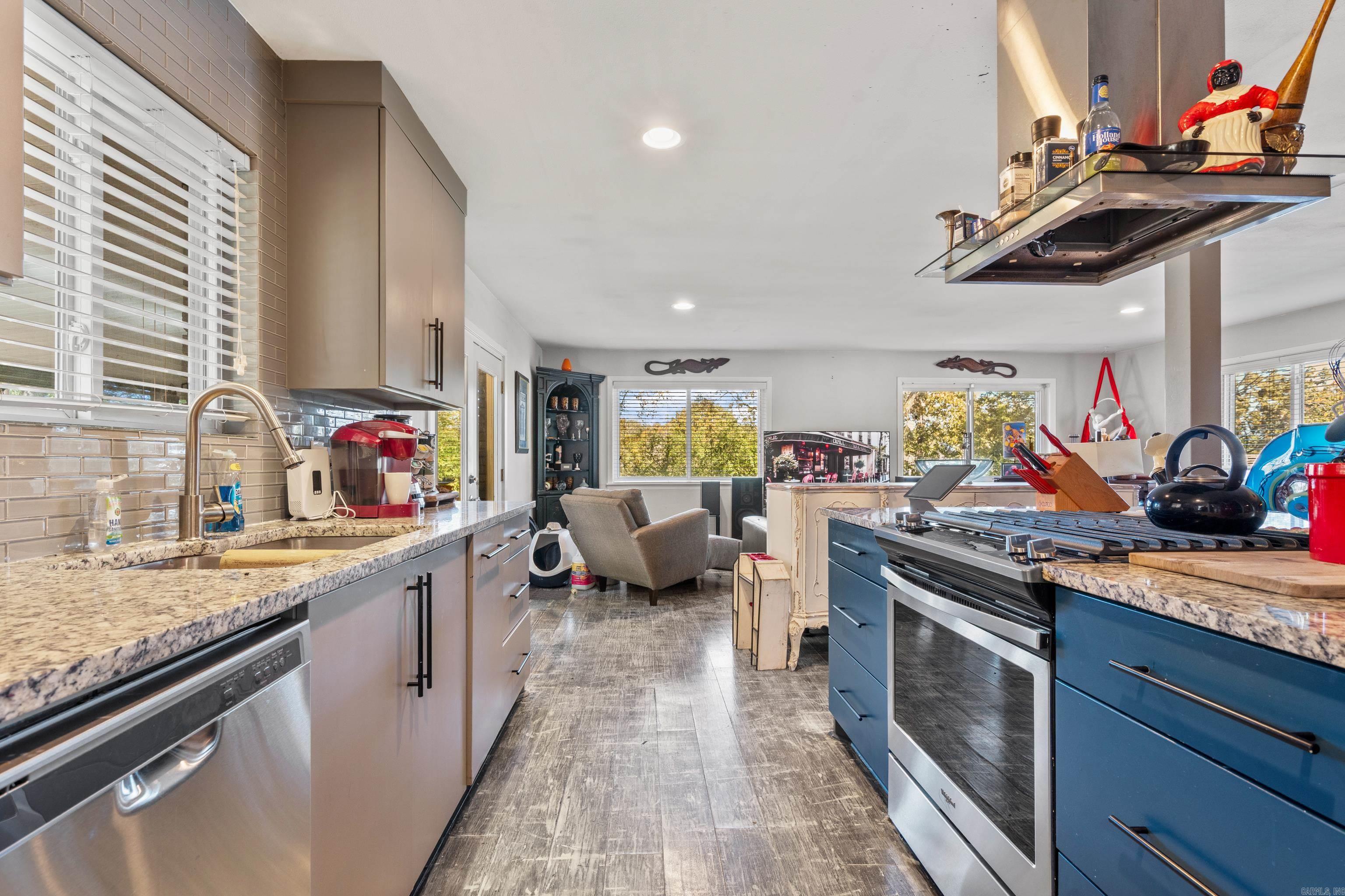 108 ROBINHOOD Hot Springs, AR 71913