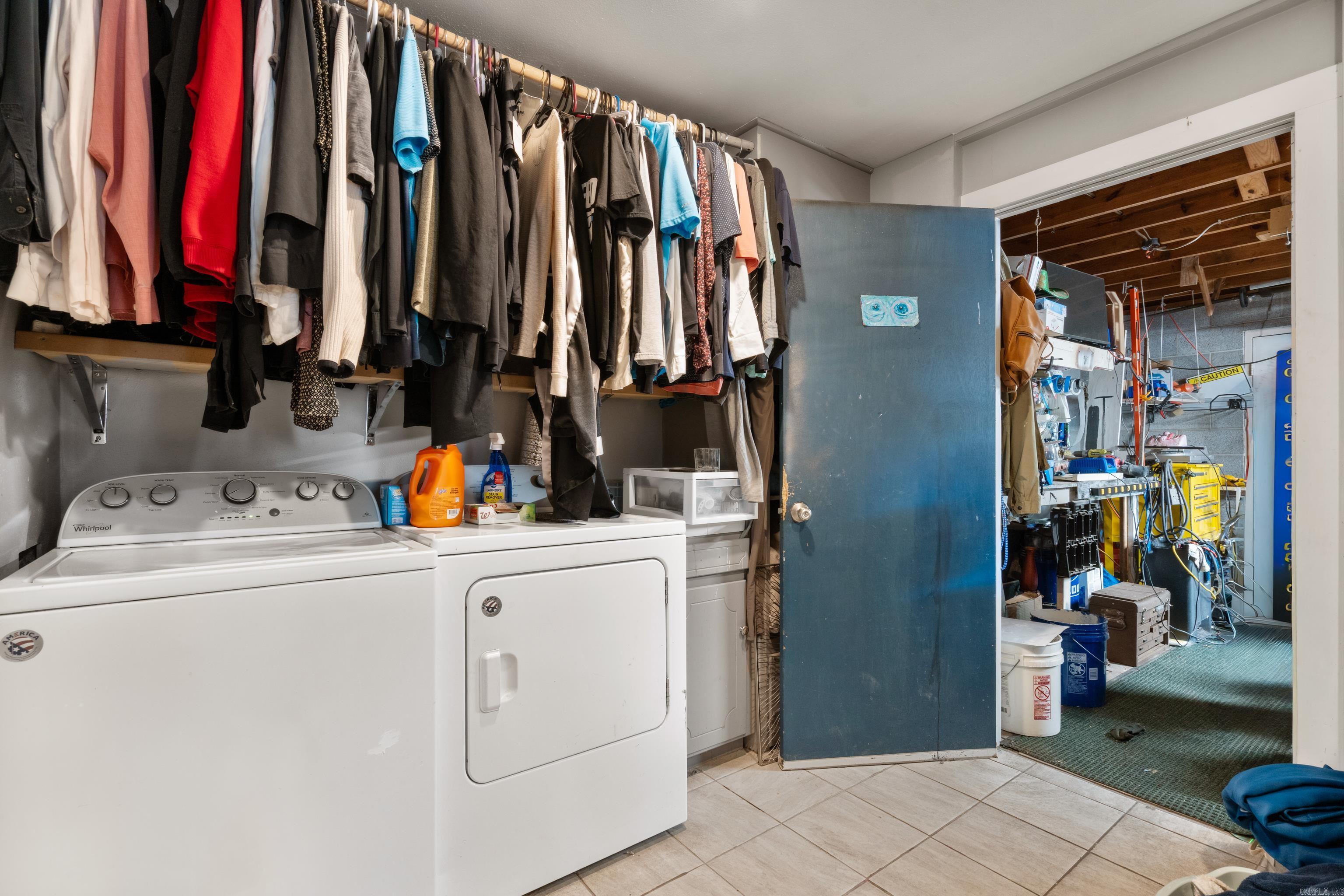 108 ROBINHOOD Hot Springs, AR 71913