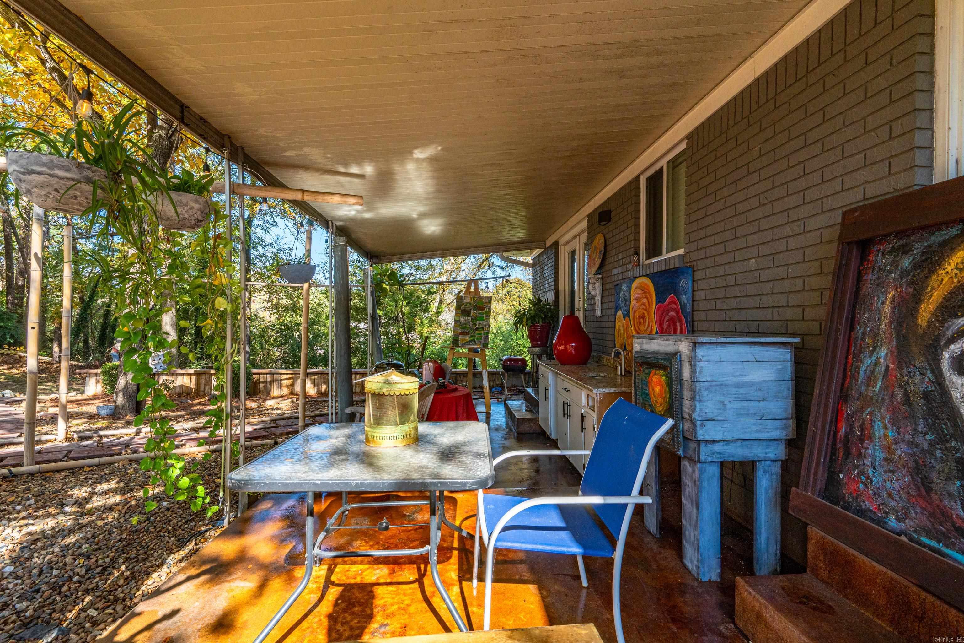 108 ROBINHOOD Hot Springs, AR 71913