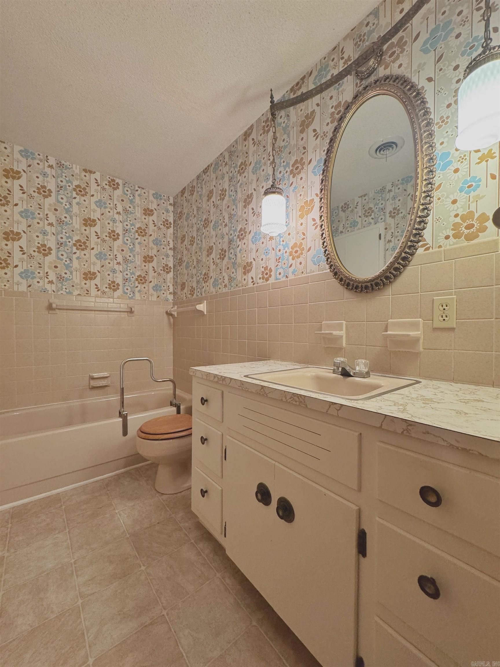 147 Memory Lane Clinton, AR 72031