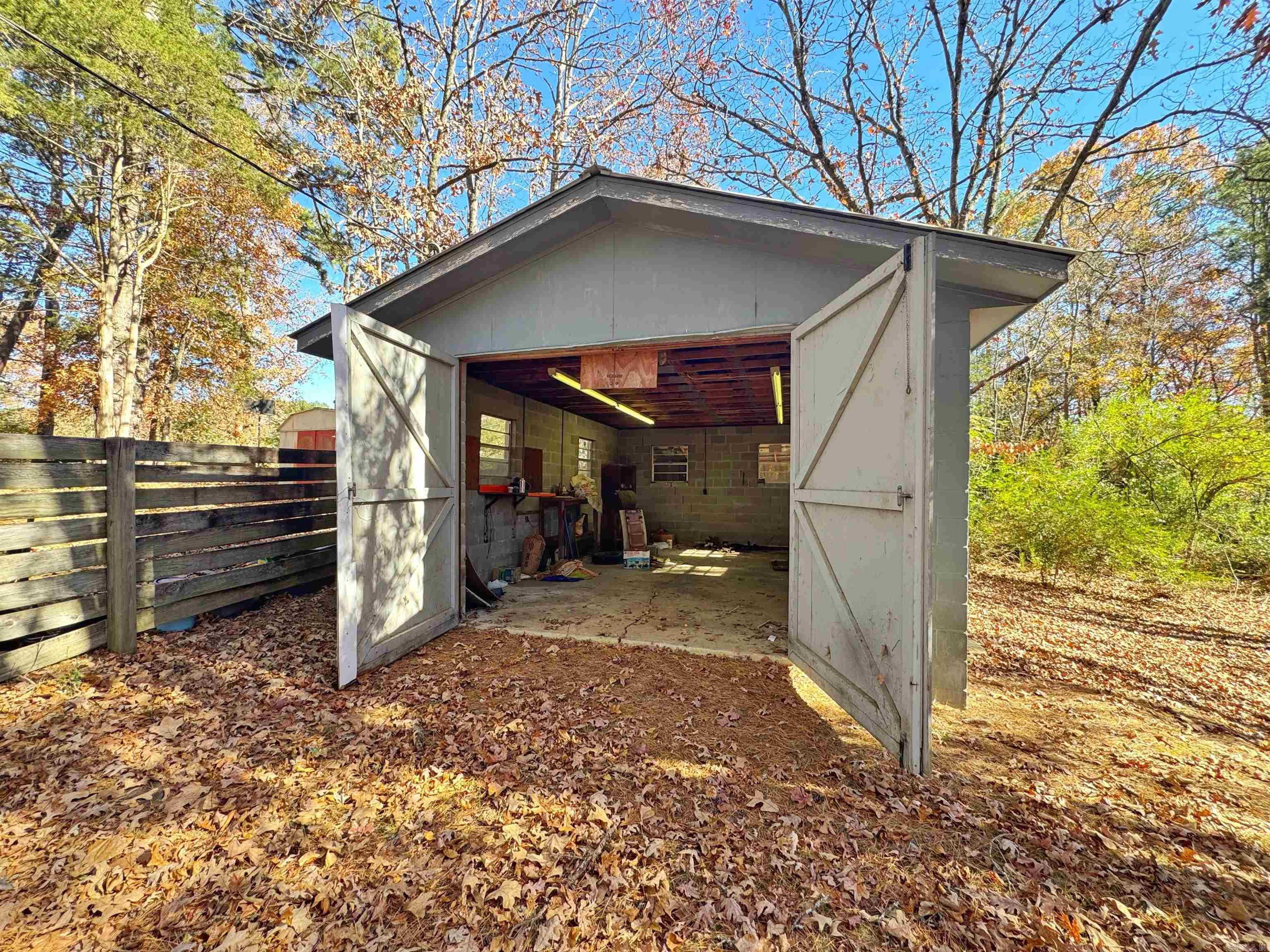 147 Memory Lane Clinton, AR 72031